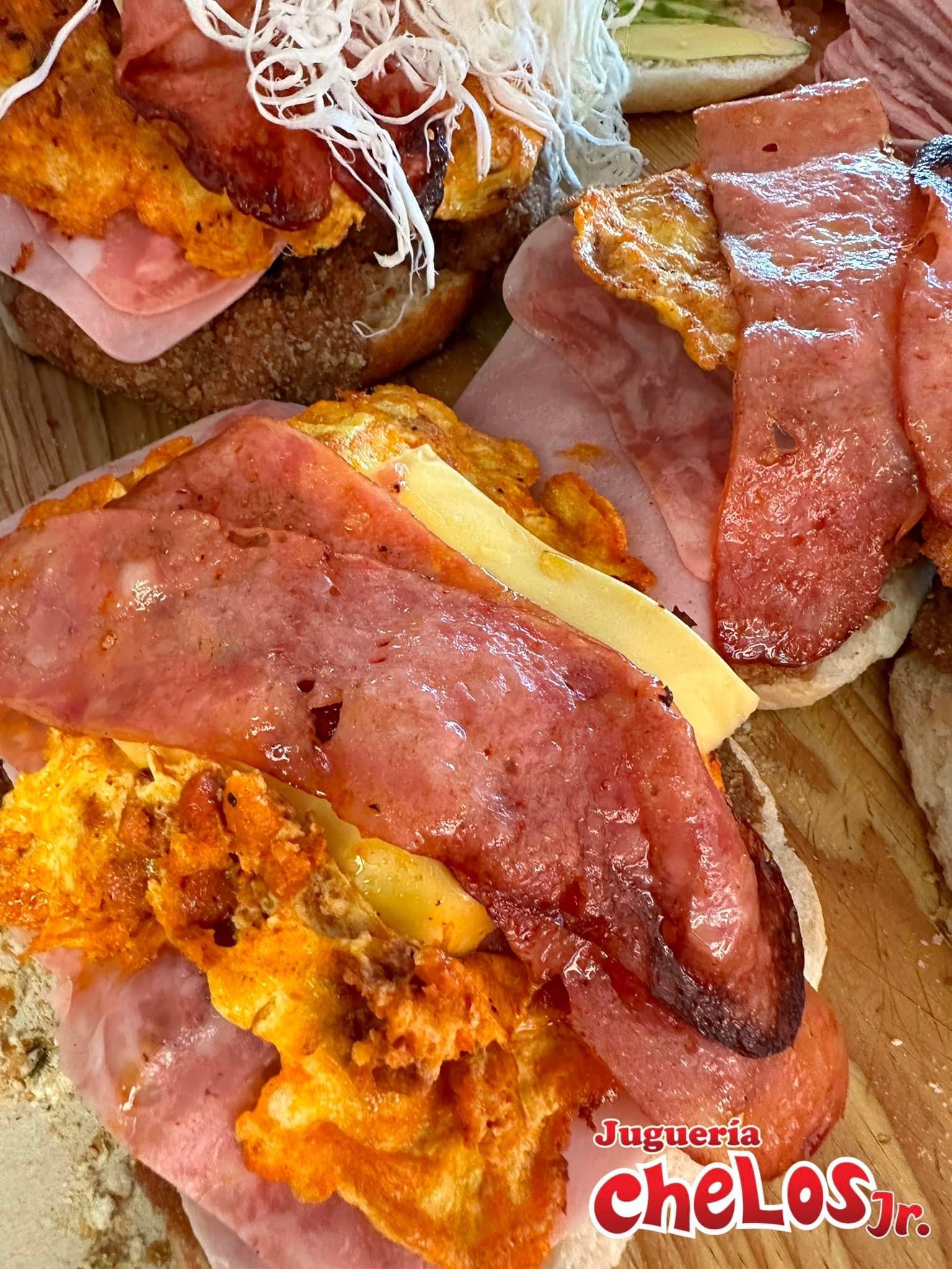 Jugos y licuados "CHELOS Jr" image 5