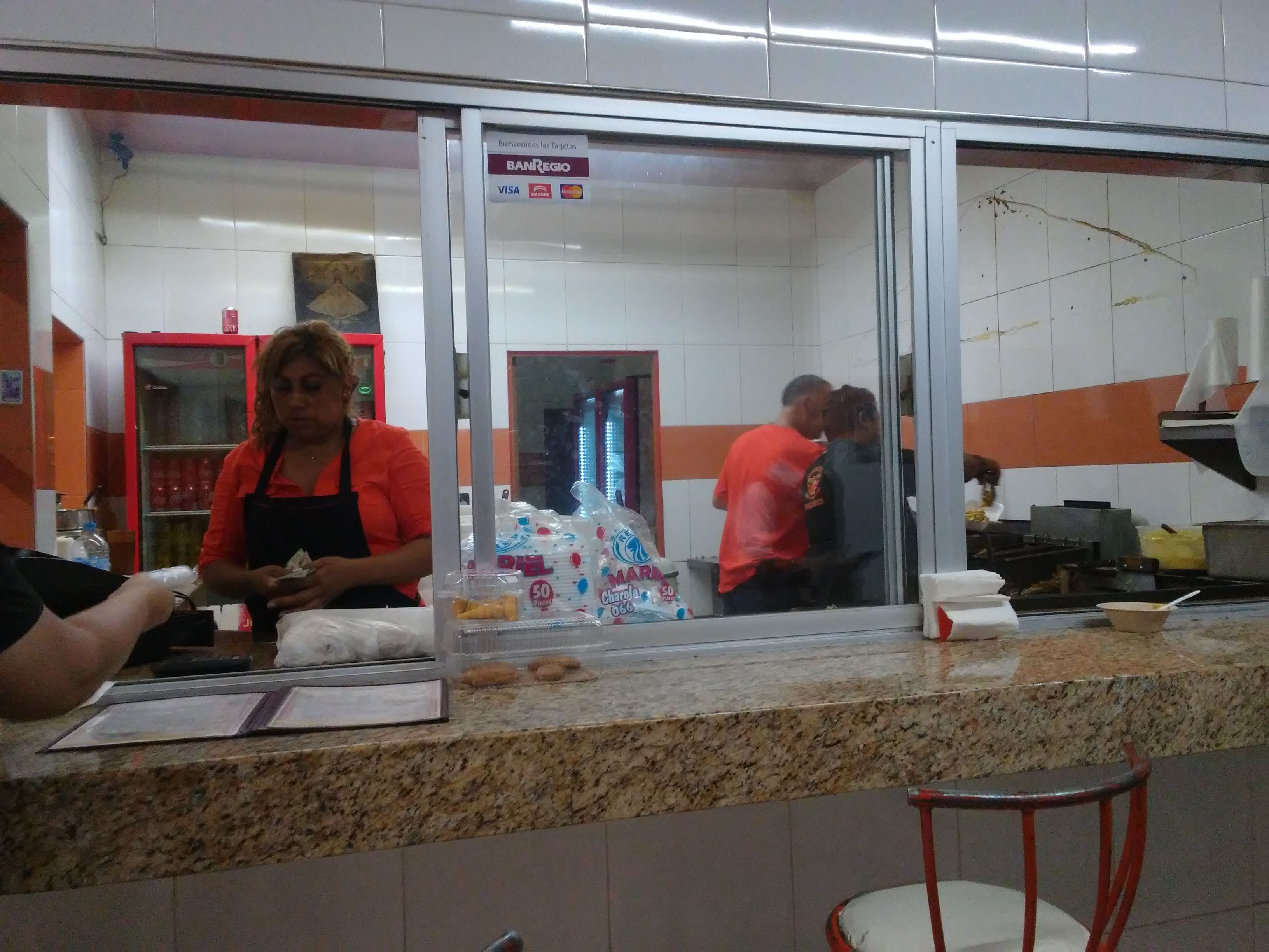 Mariscos, Tortas y Hamburguesas Pacheco image 9