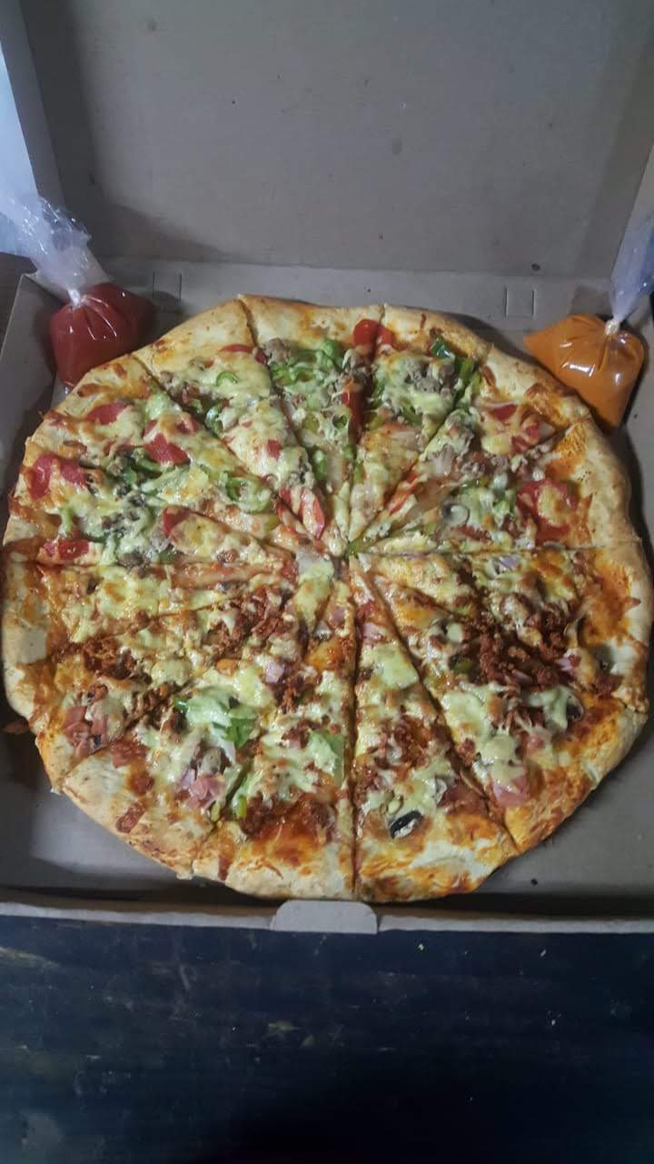 Pizzeria "Los Uribes" image 6