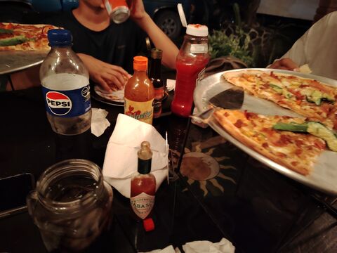 Pizza & Pasta PuntoDeEncuentroConAmigos image 5