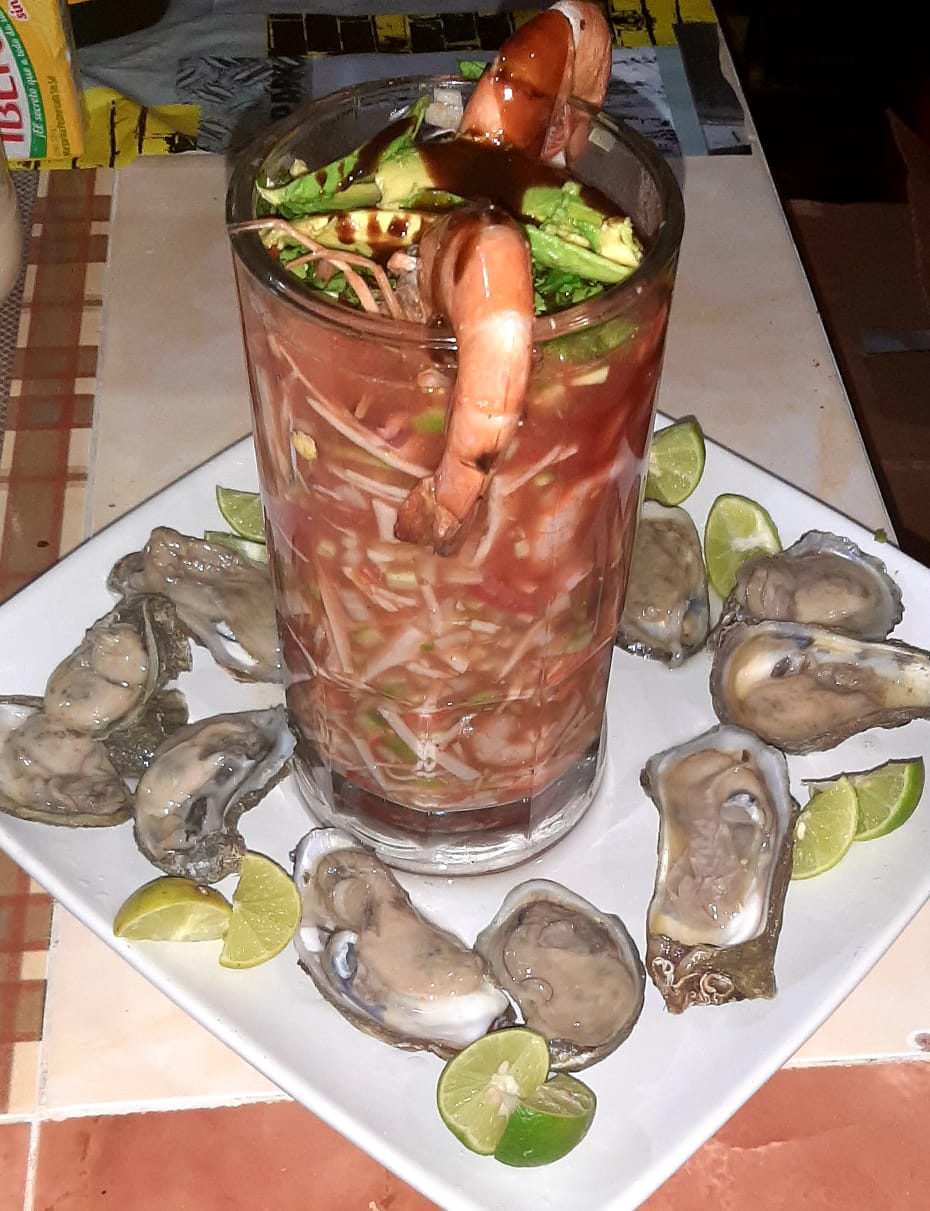 Coktelitos y pescadillas "El Compa" image 6