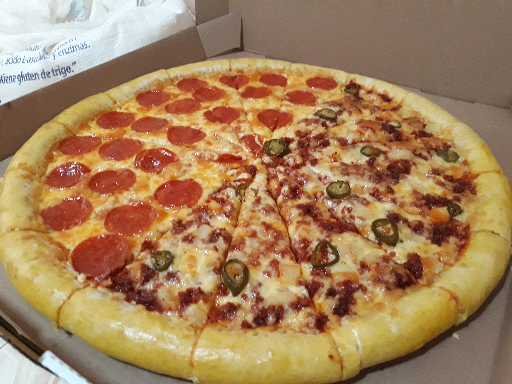 Lazper Pizza image 4