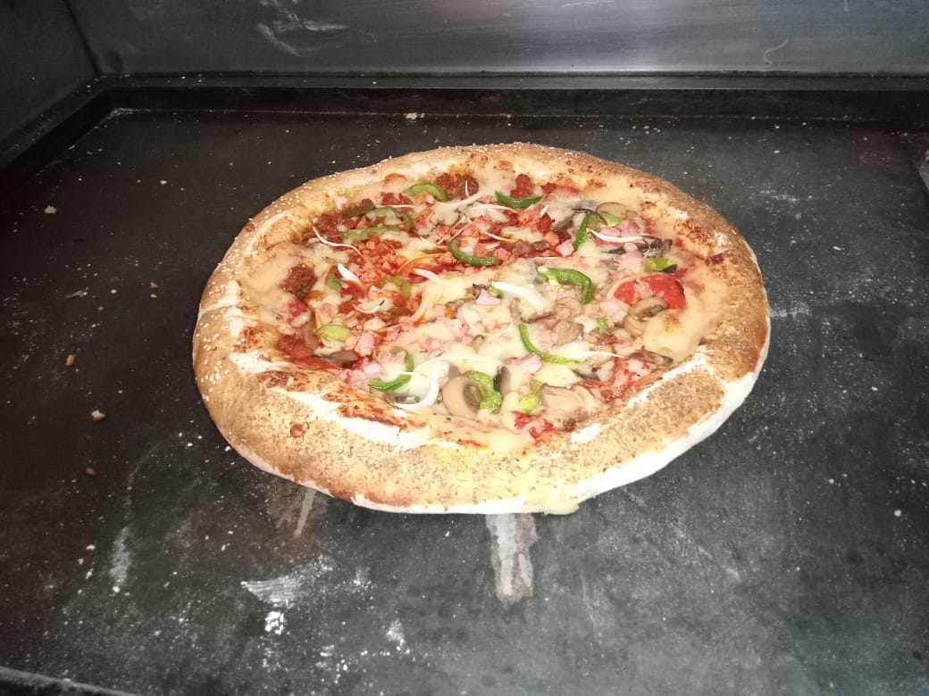 Pipe’s Pizza image 6