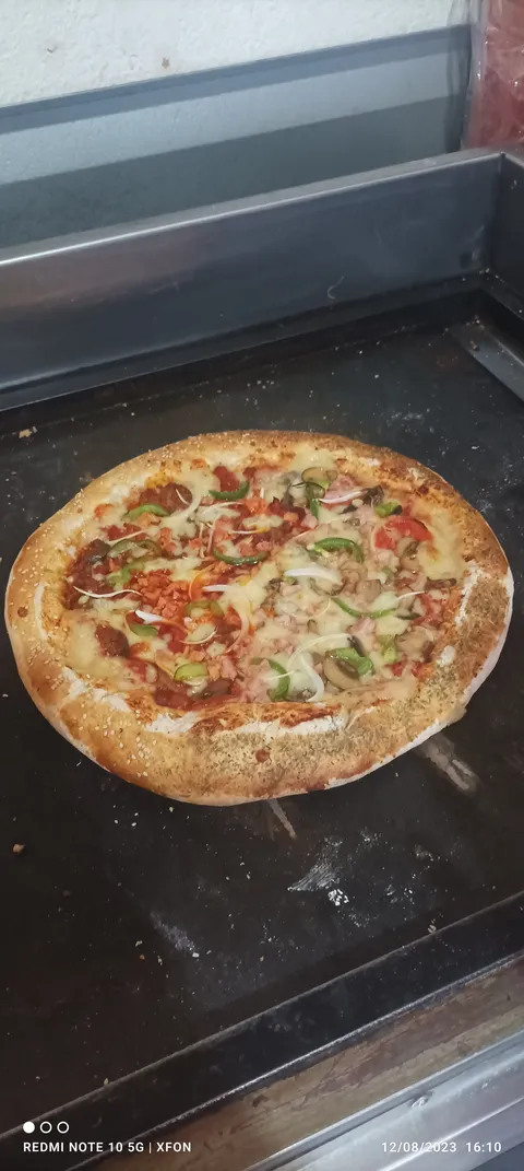 Pipe’s Pizza image 8
