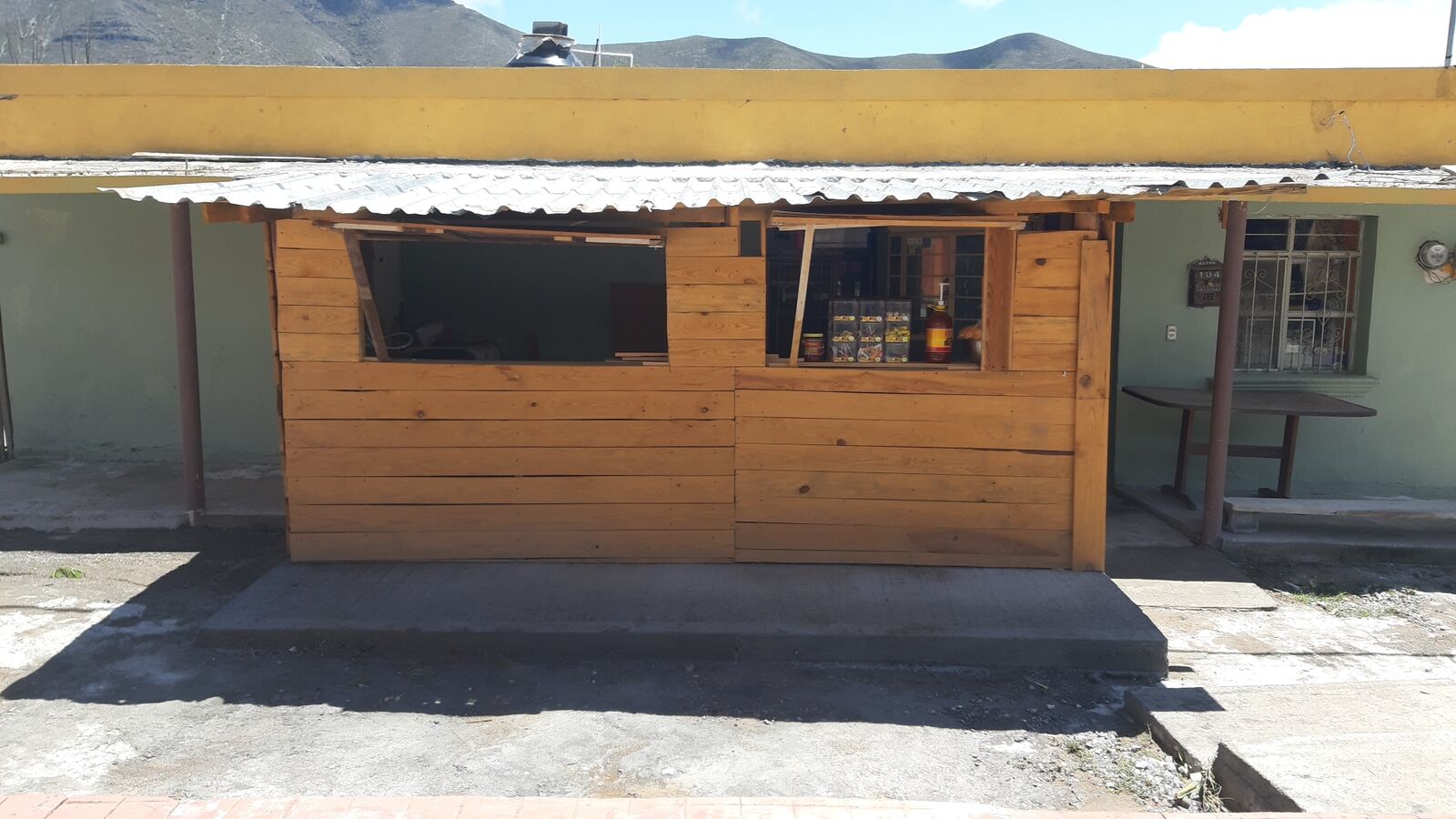 LAS DOS CARNALAS image 6