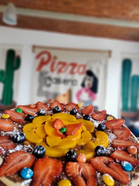 Pizza casera image 6