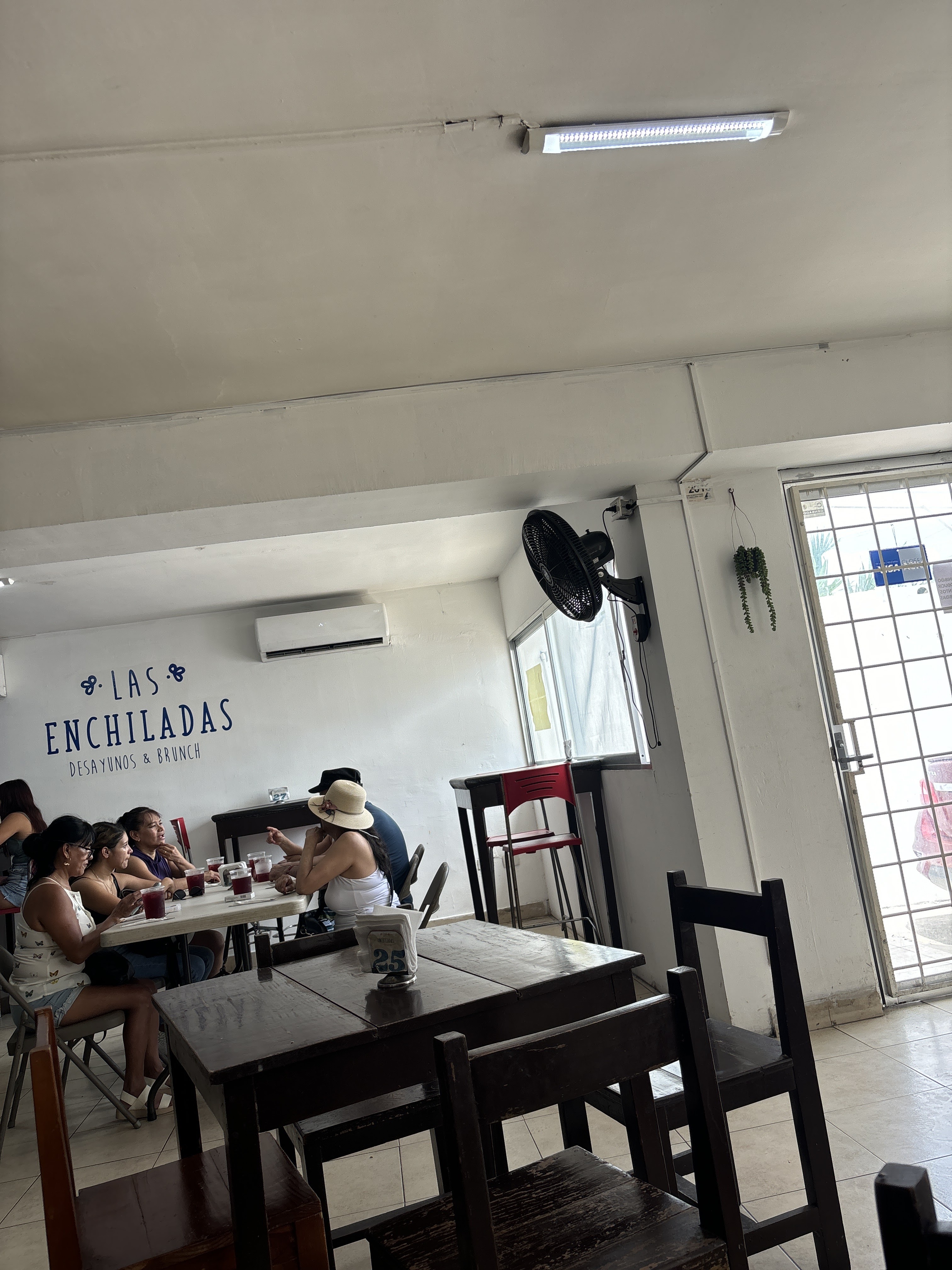 Las Enchiladas image 7