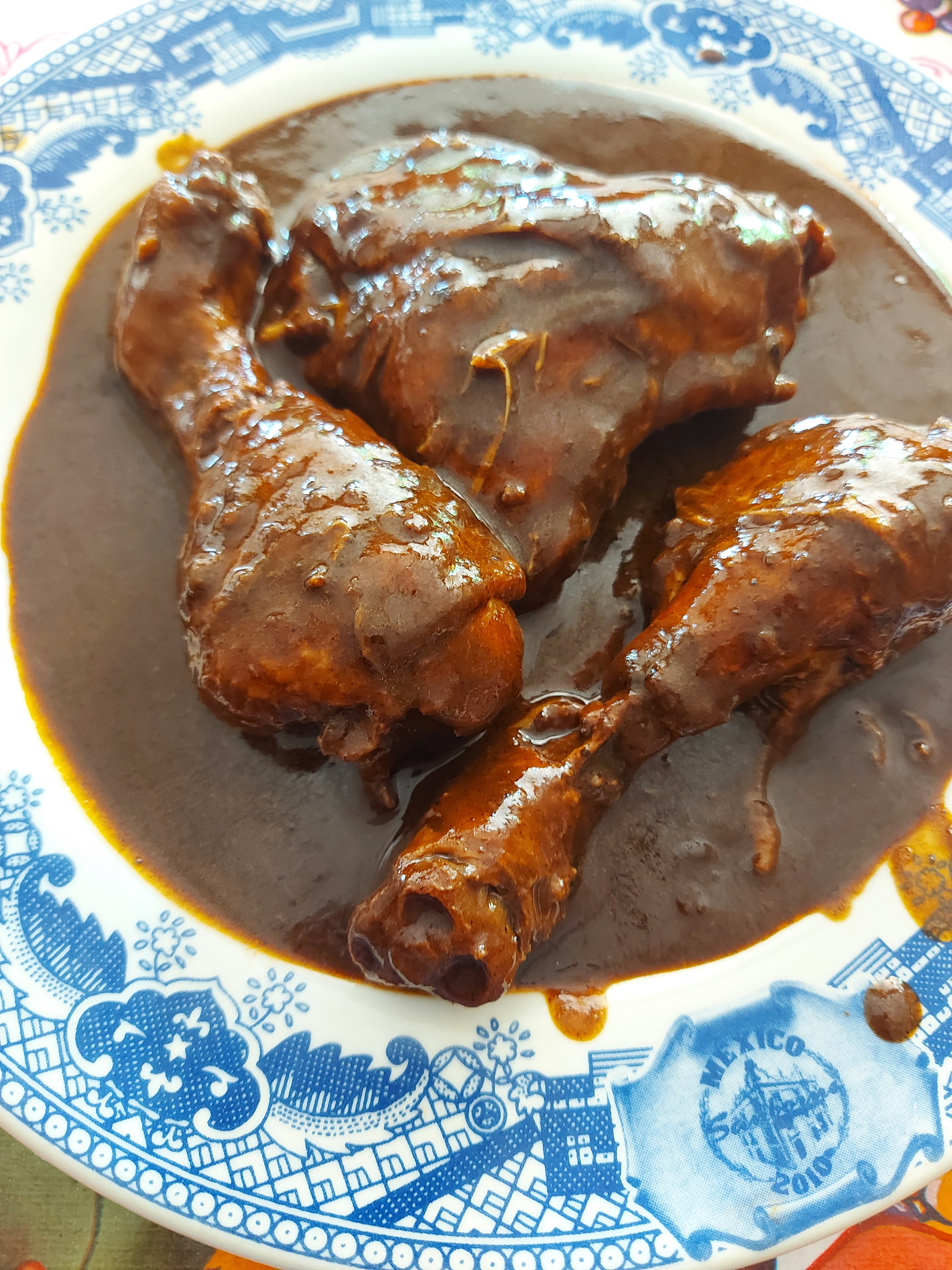 Antojitos y cocina económica Mami Blue image 9