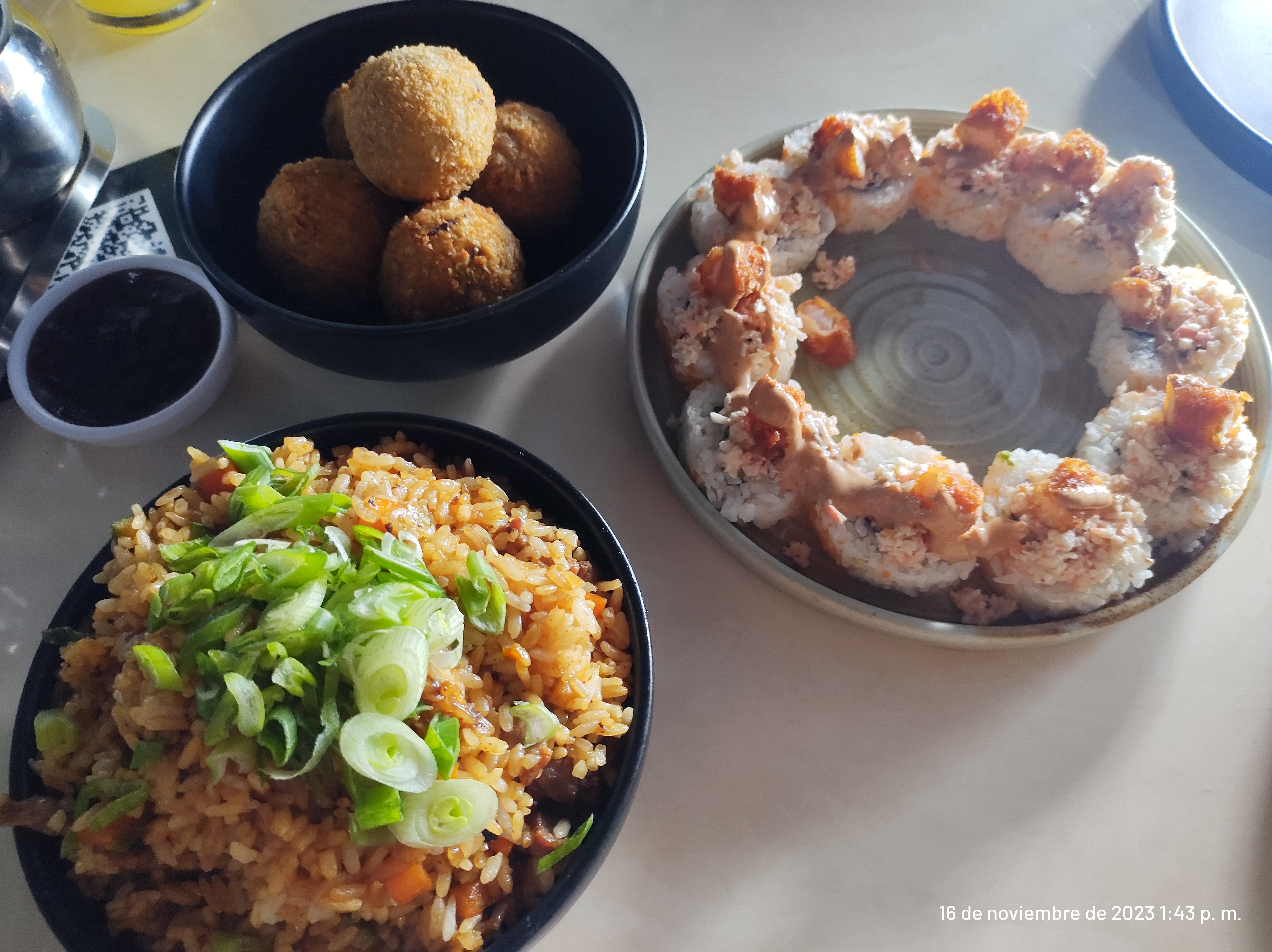 Bla, Bla & Sushi - Caucel image 6