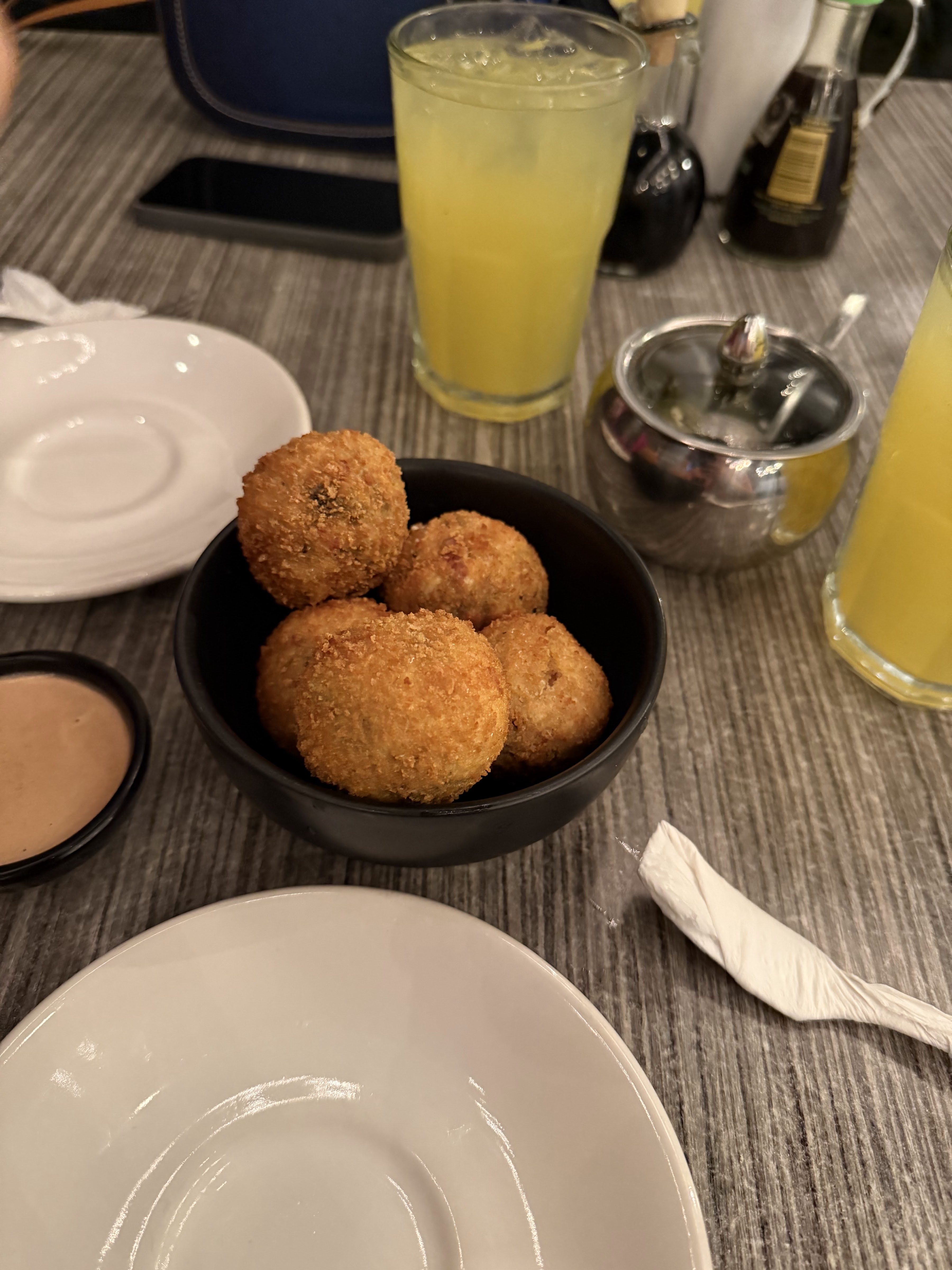 Bla, Bla & Sushi - Caucel image 9