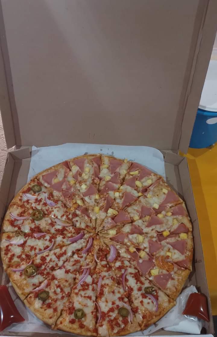 Pizzas del pueblo image 5