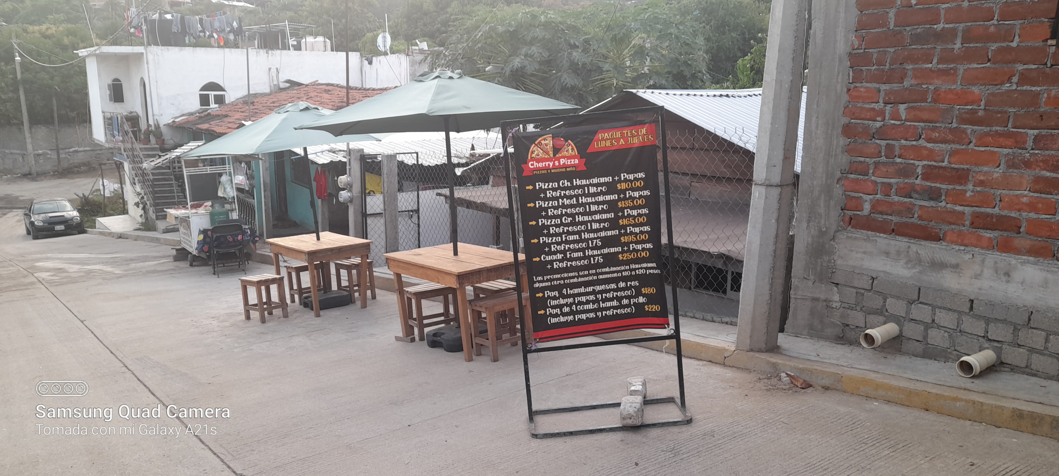 Cherry's Pizza image 1