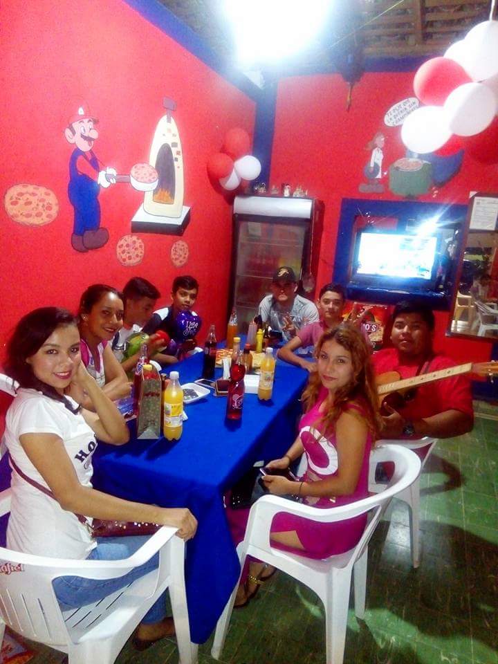 Marios Pizzas image 4