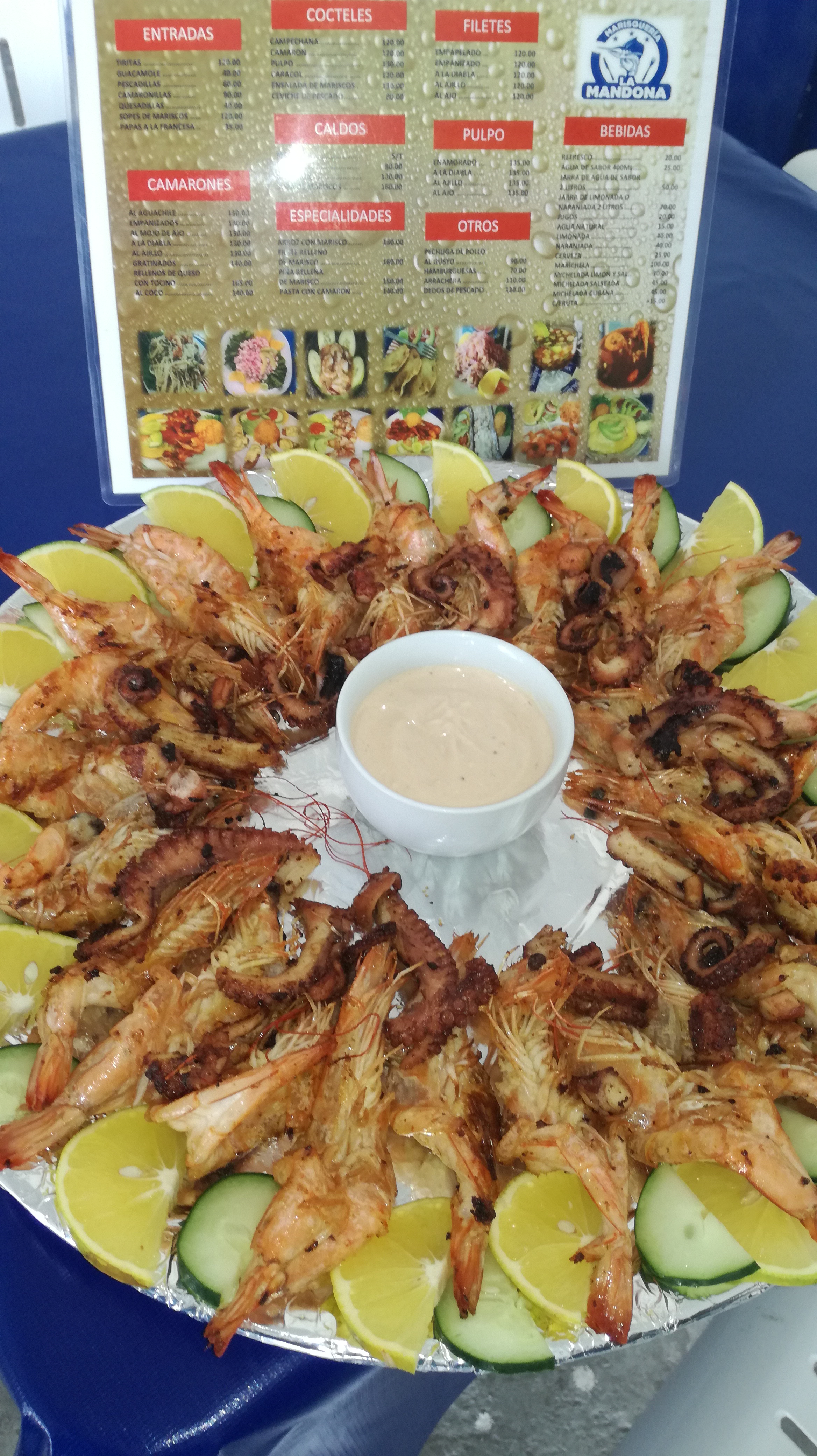 Marisqueria la mandona image 2