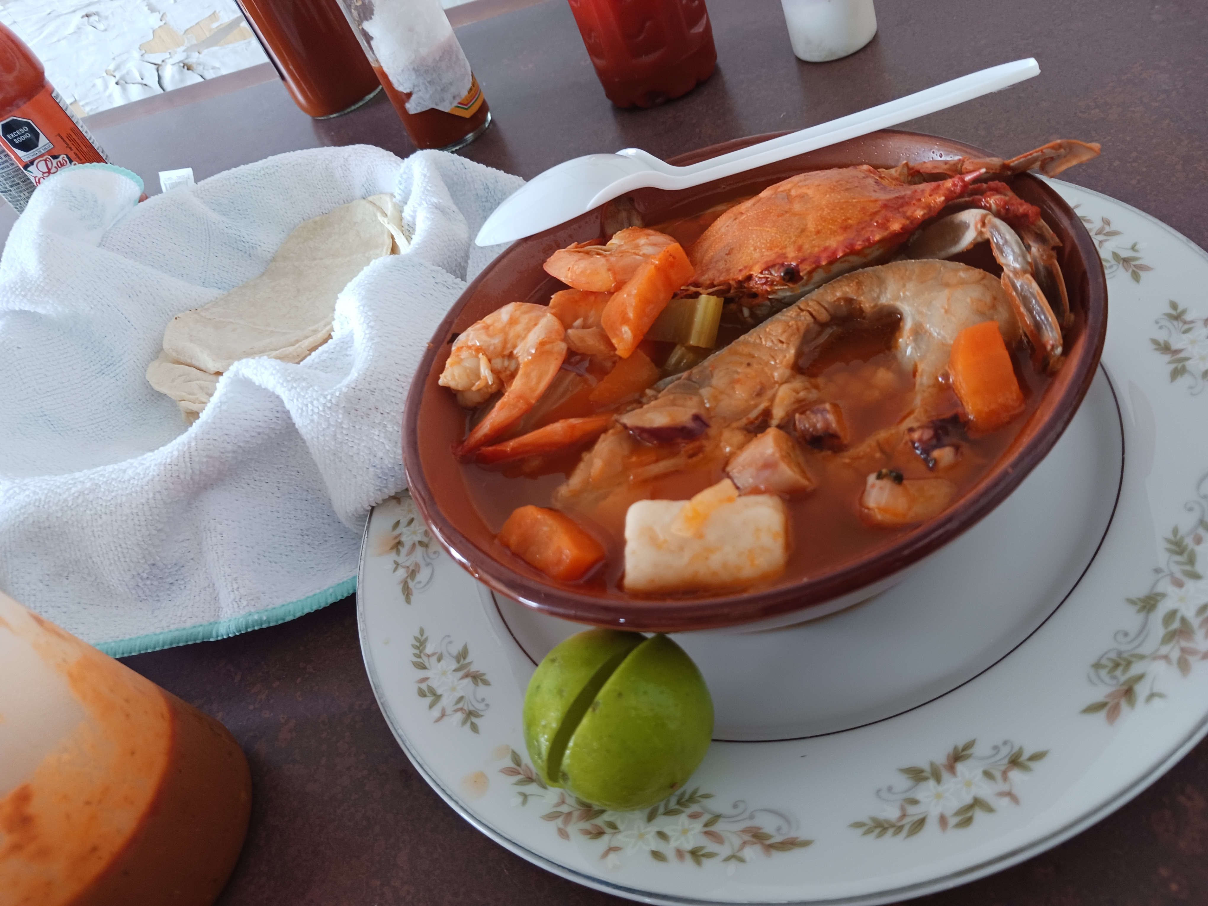 Mariscos el buen sazón image 1