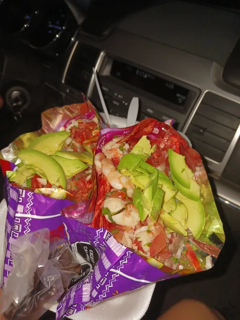 Mariscos el buen sazón image 4