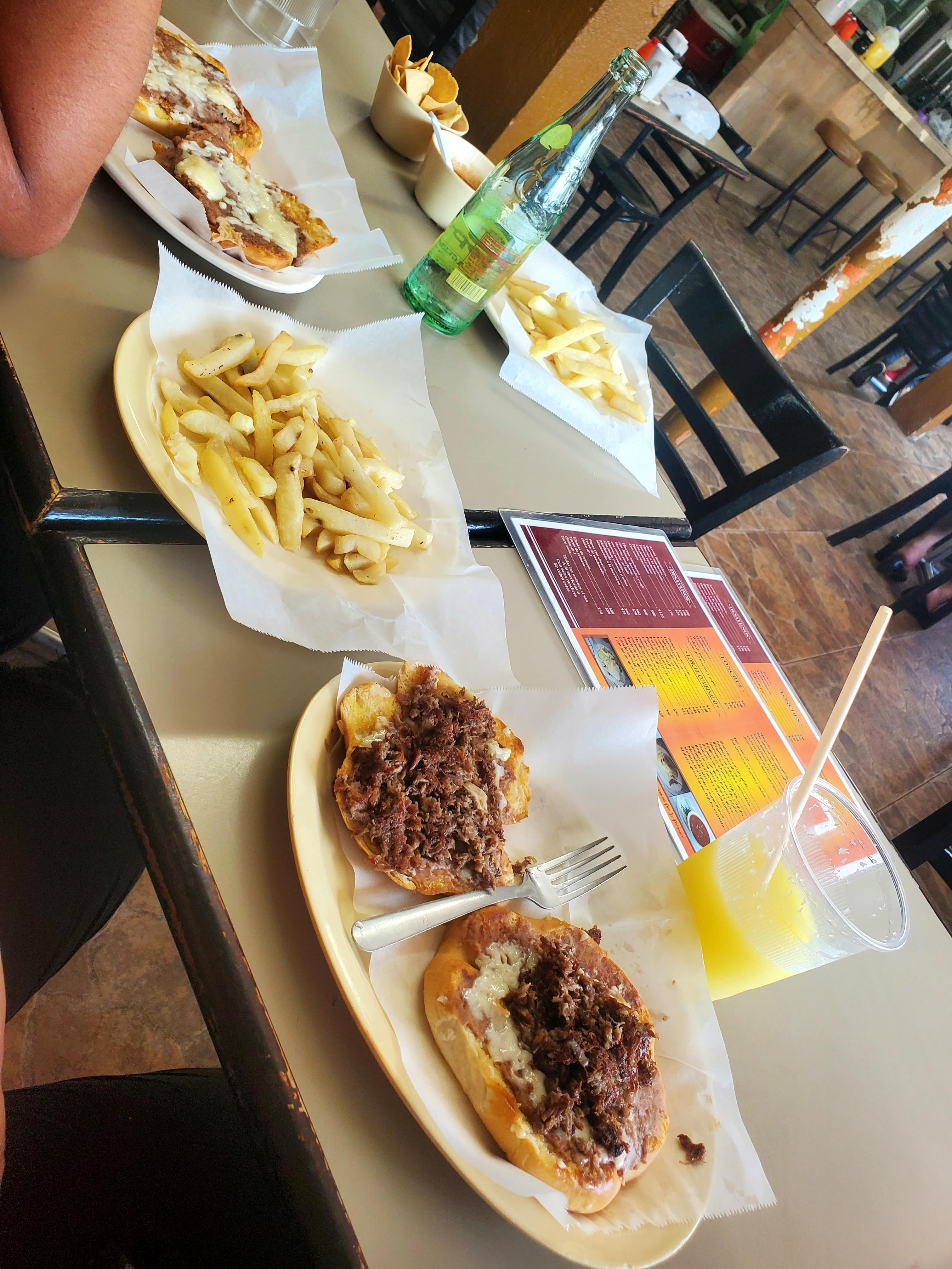 Lonchería “El Padrino” no.3 image 3