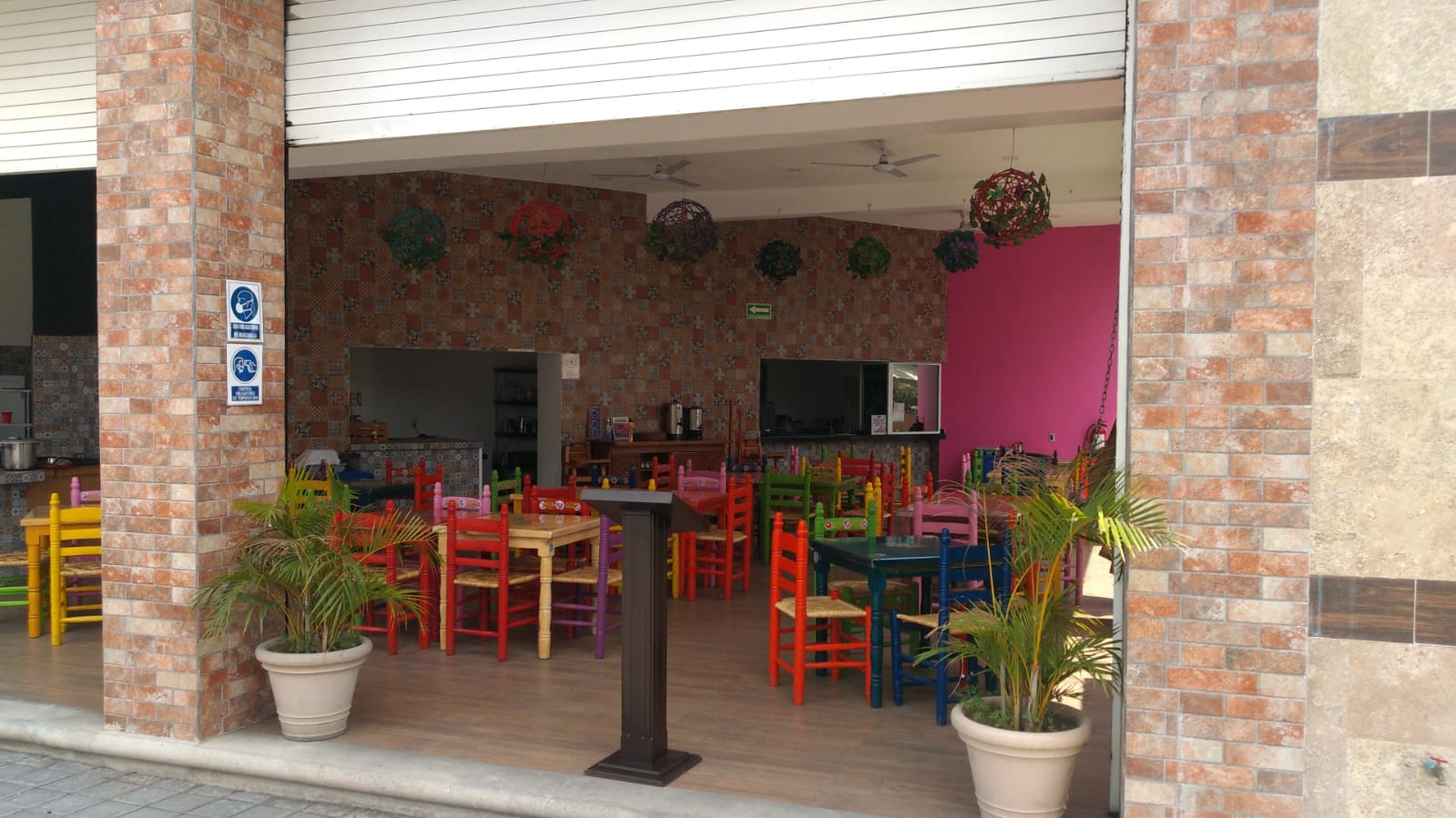 restaurante cazahuates image 1