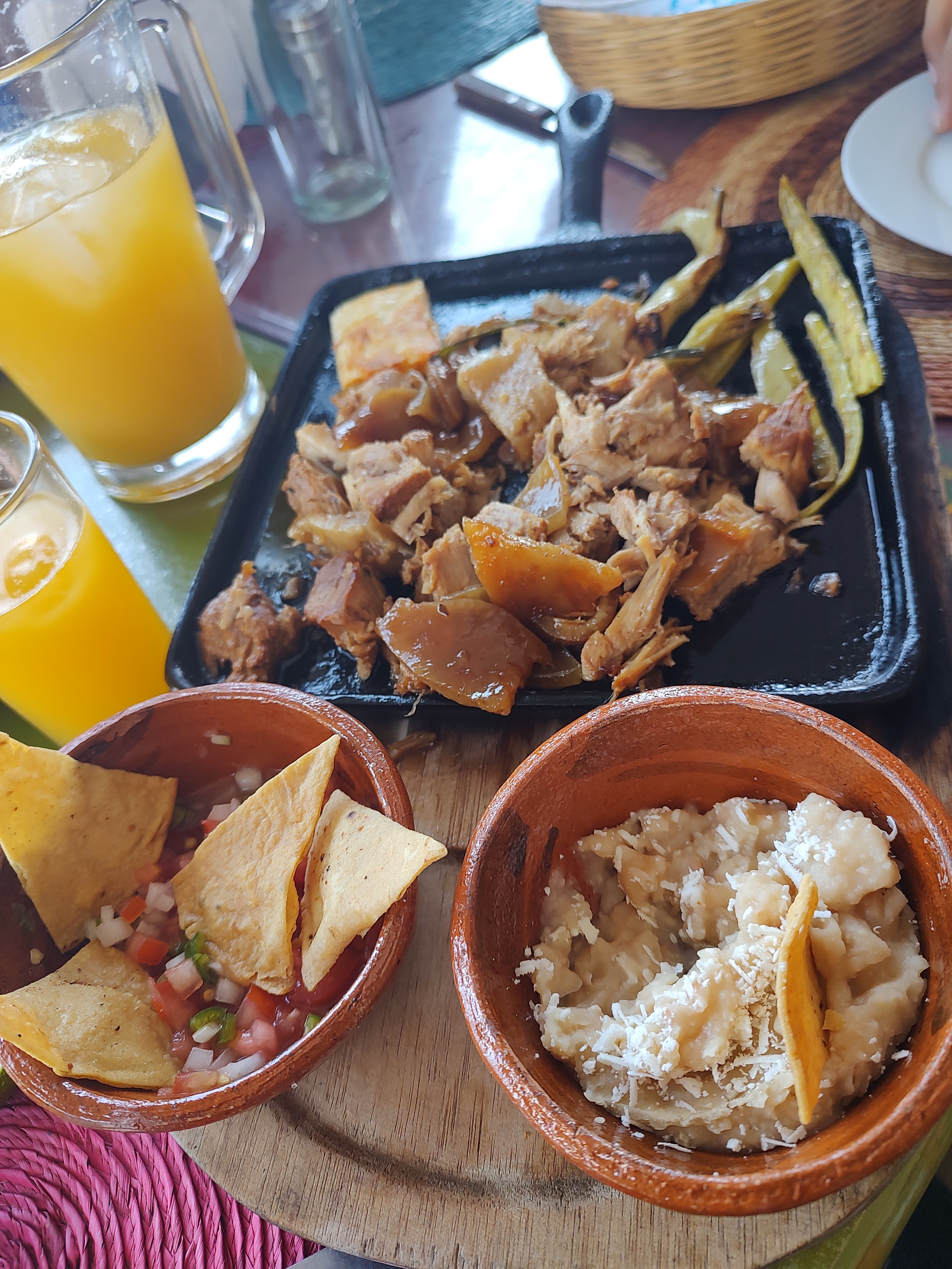 restaurante cazahuates image 6