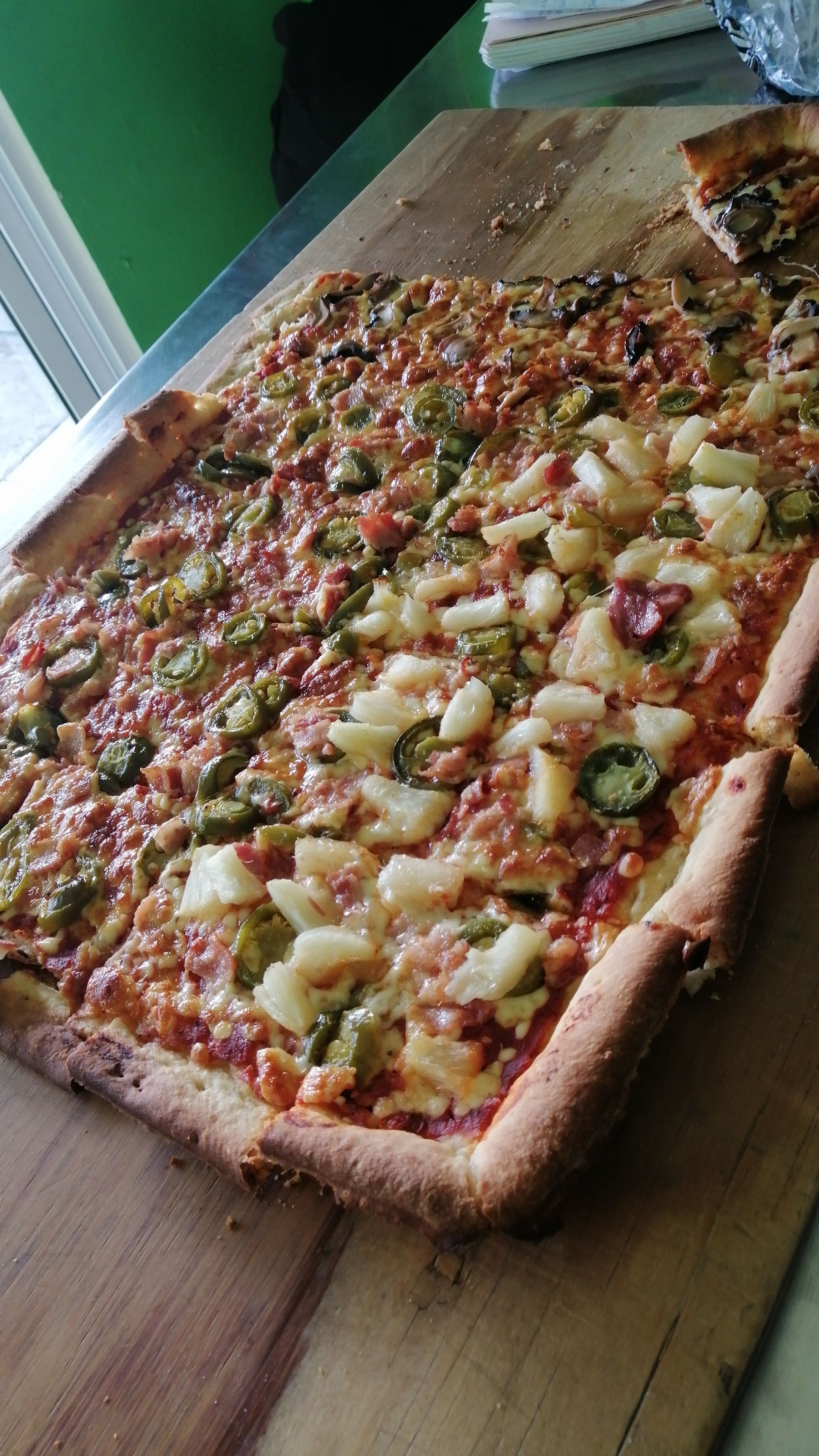 myke pizza image 2