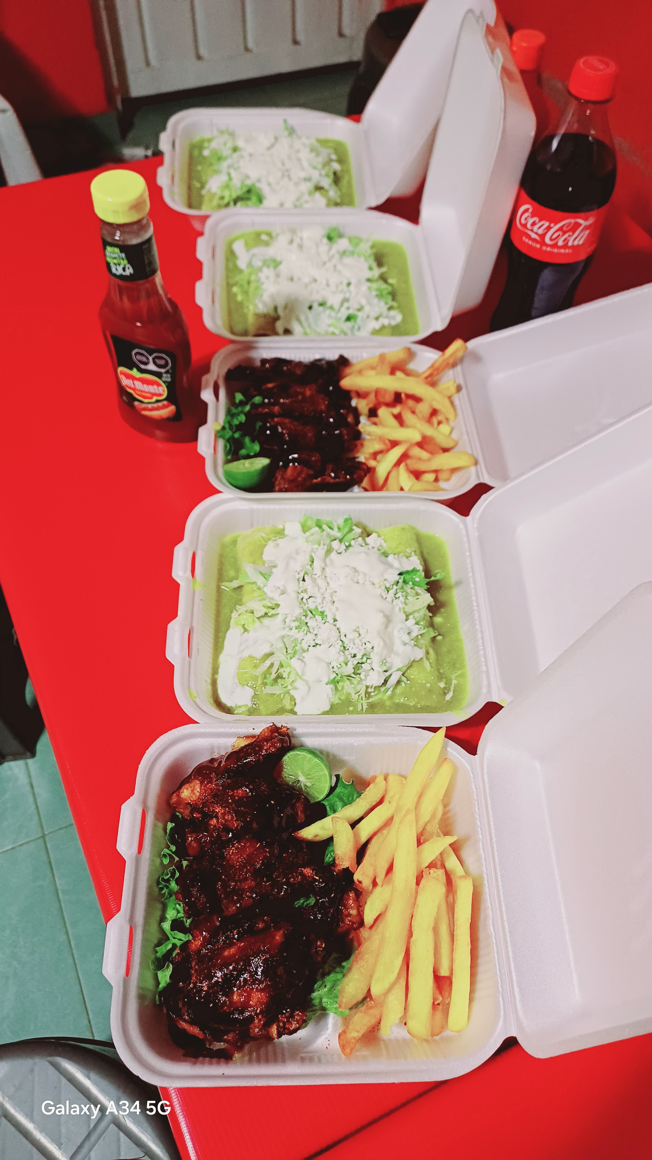 Sabores y Antojos image 4