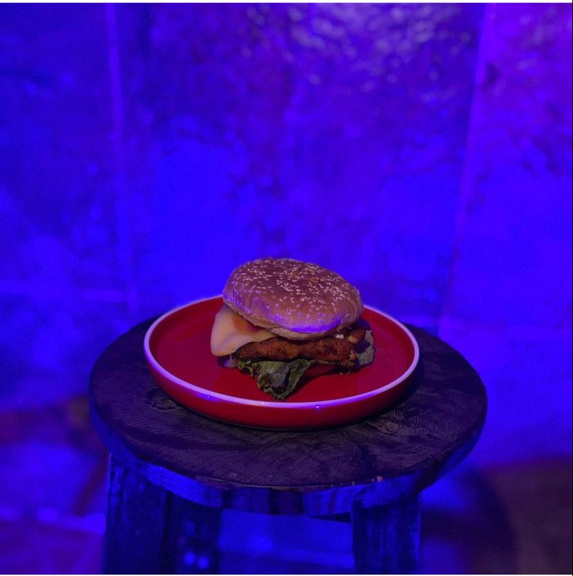 El capirote image 10