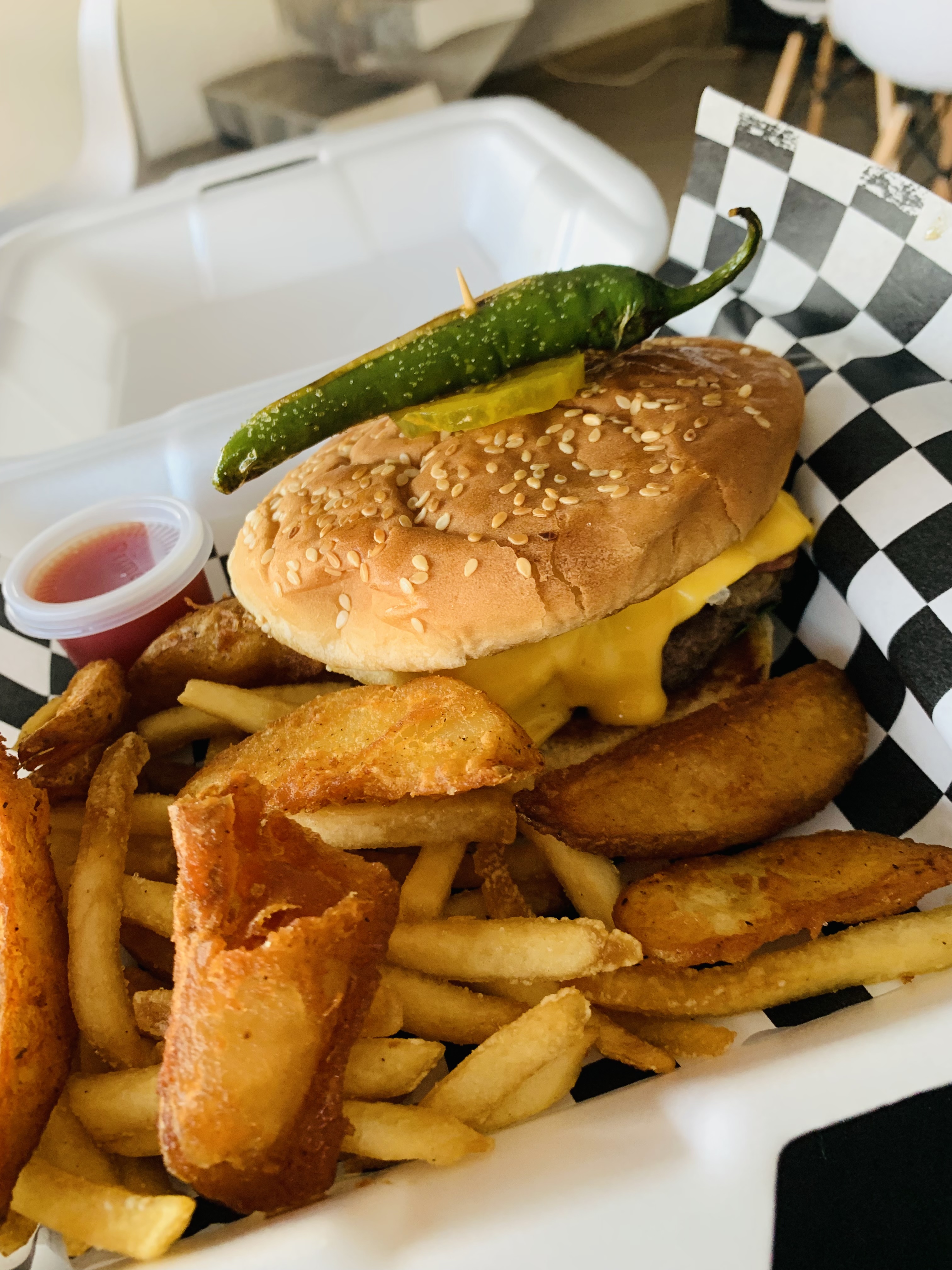 Alitas y hamburguesas Bad boys image 1