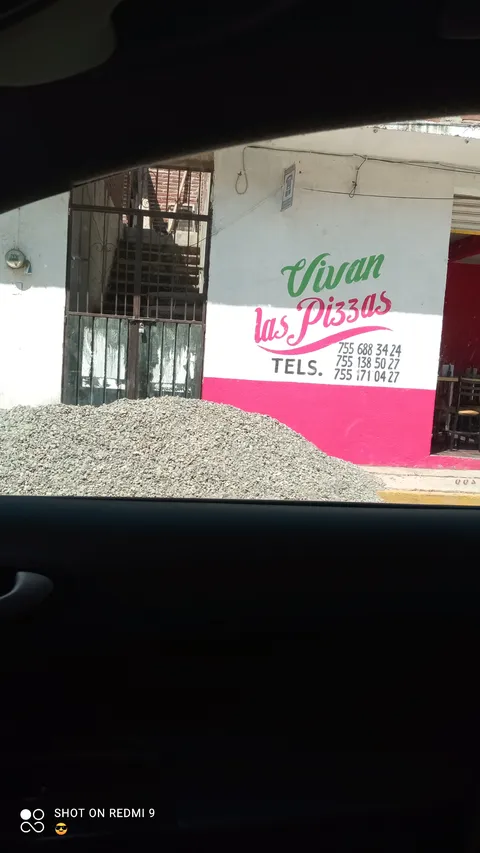 Vivan Las Pizzas image 1