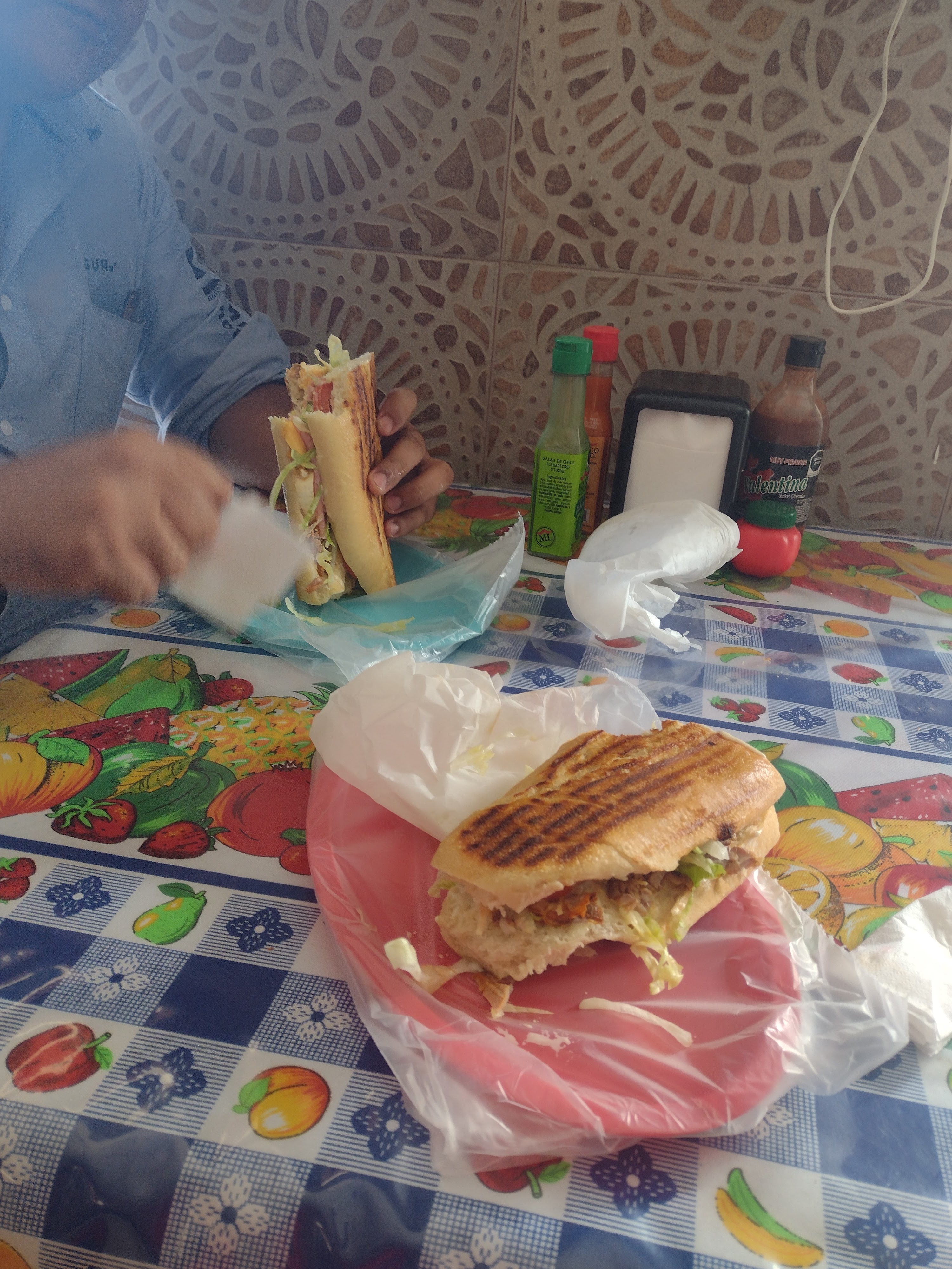 Lonchería El Manguito image 7