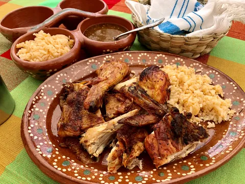 El Pollo Asado de Pihuamo image 8