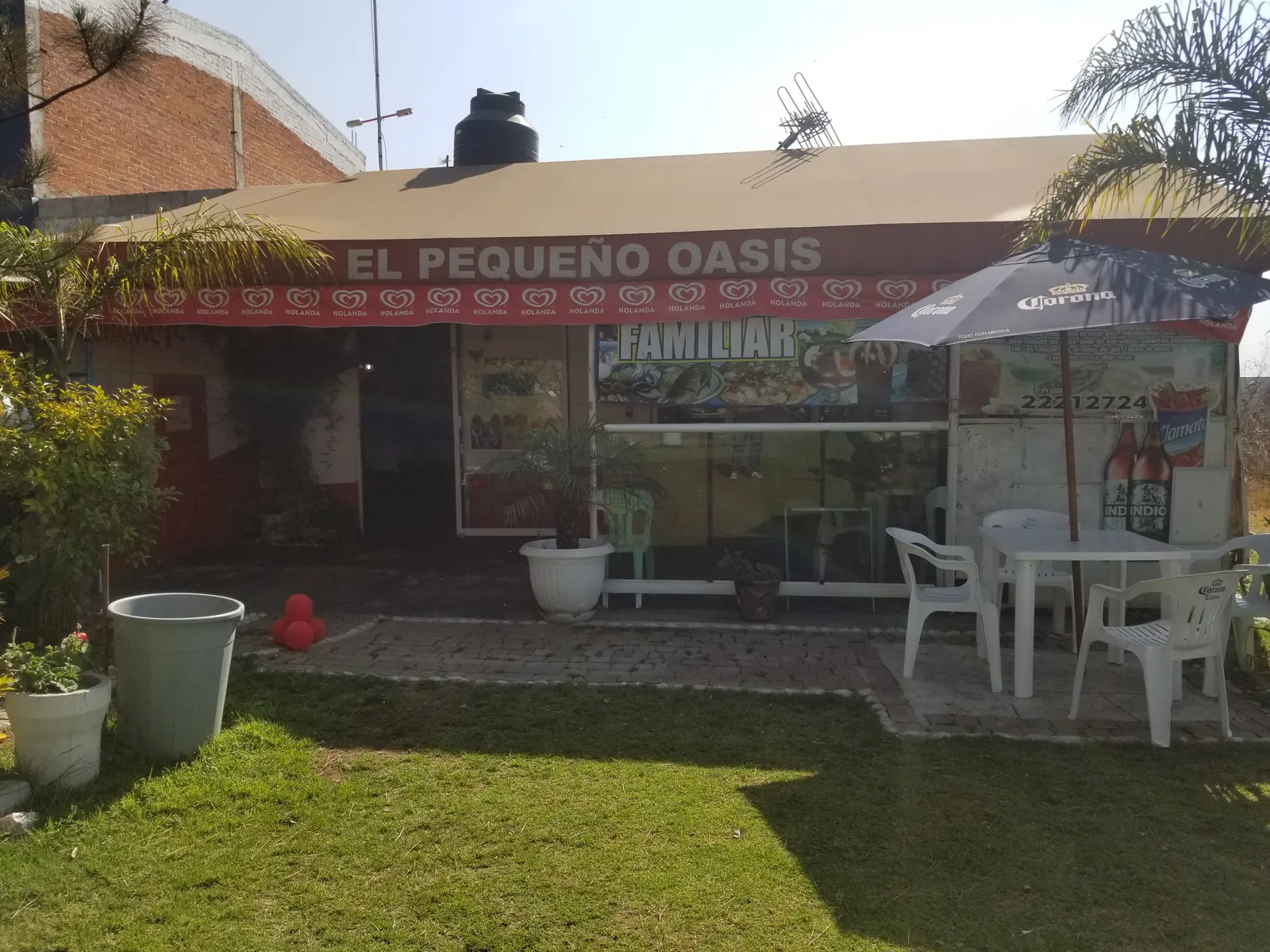 El Pequeño Oasis image 9