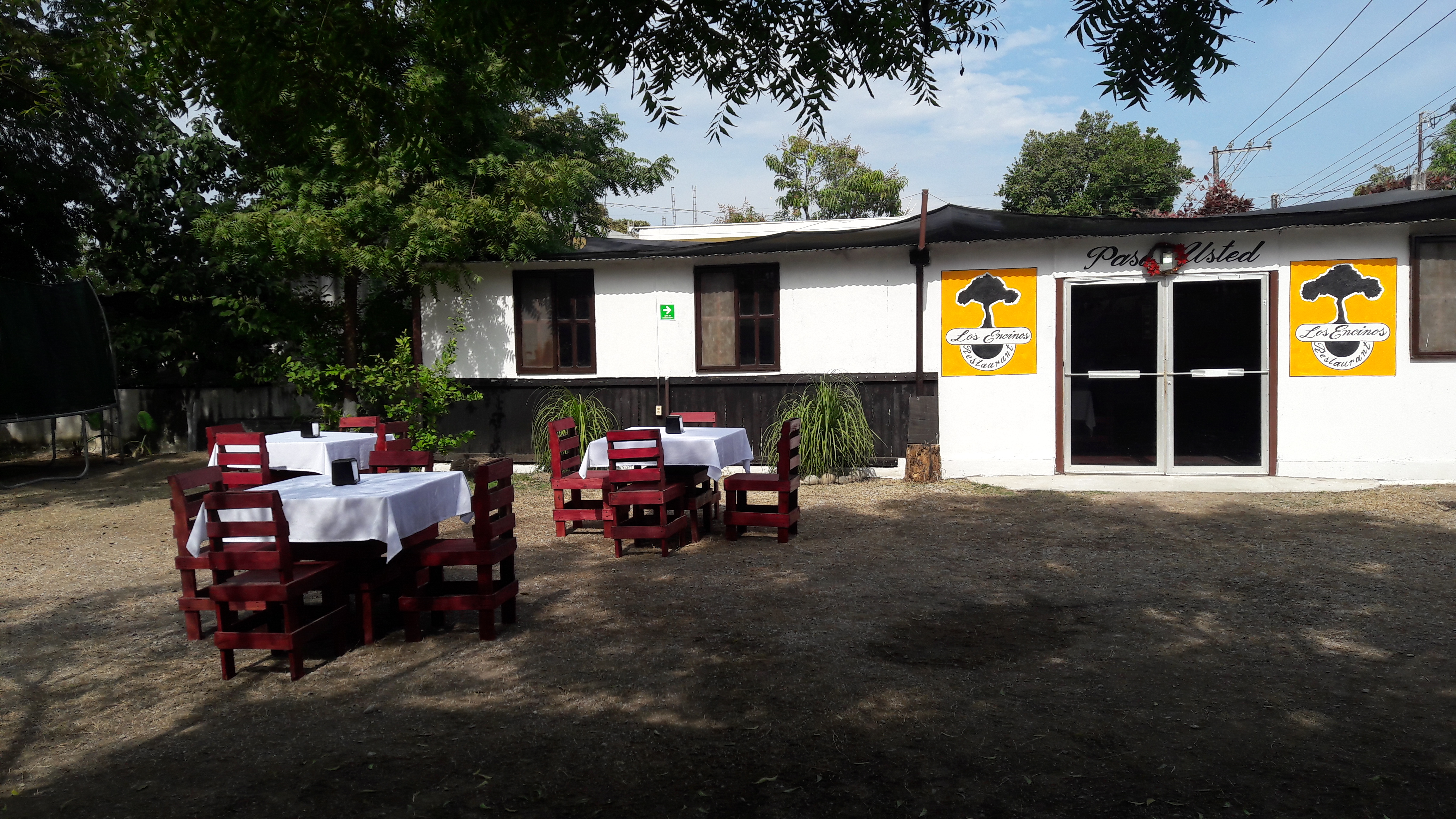 Los Encinos Restaurant image 2