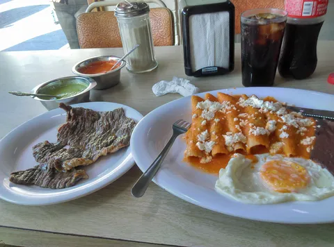 El Farolito image 7