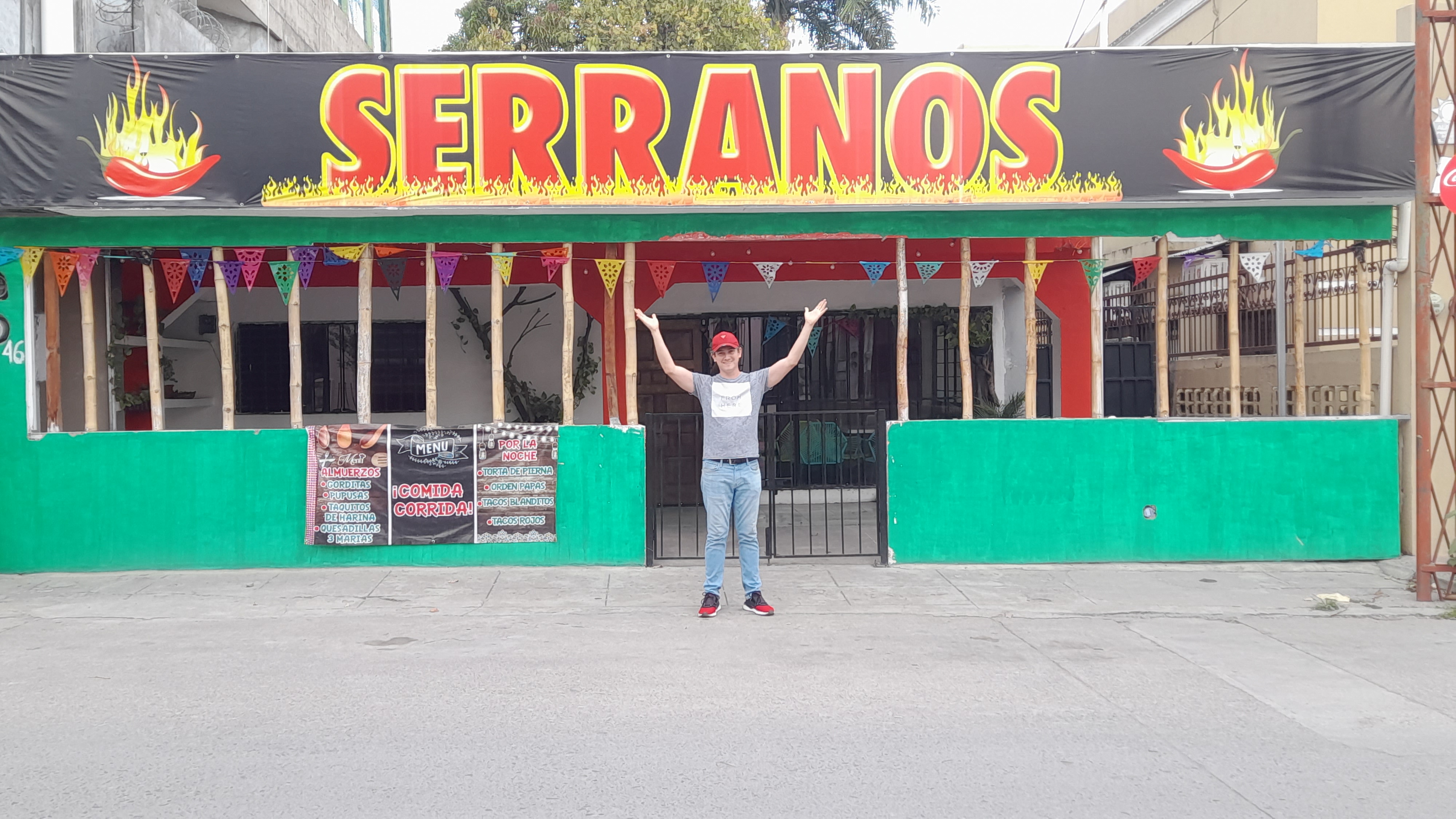 restaurante serranos image 3