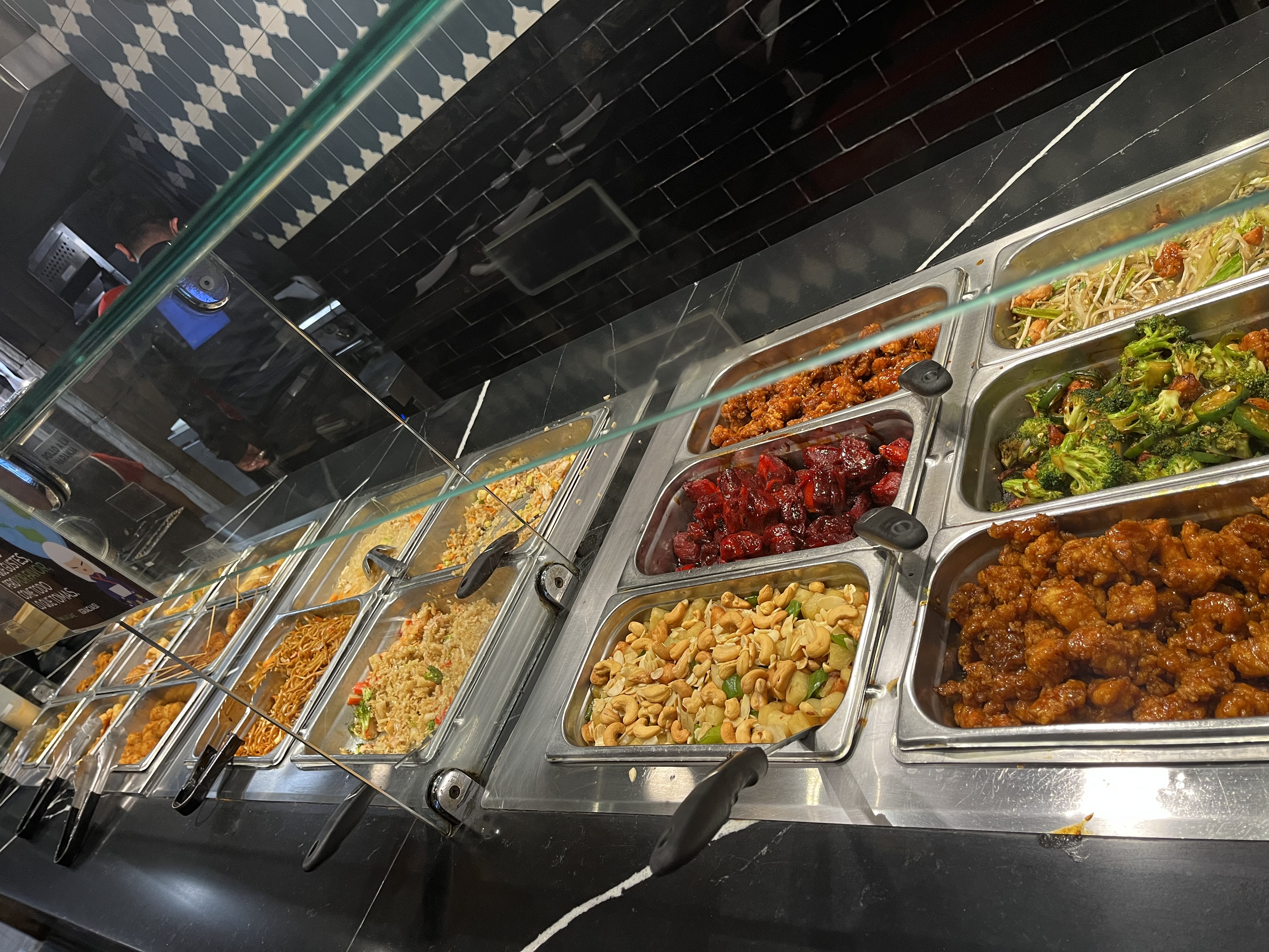 Kurai Sushi & Chinese Buffet image 6