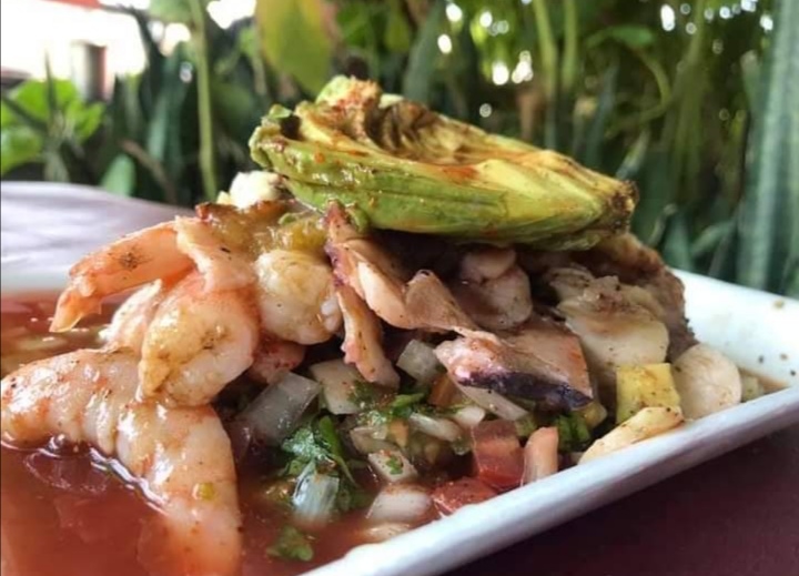 Mariscos Pepillo. image 3