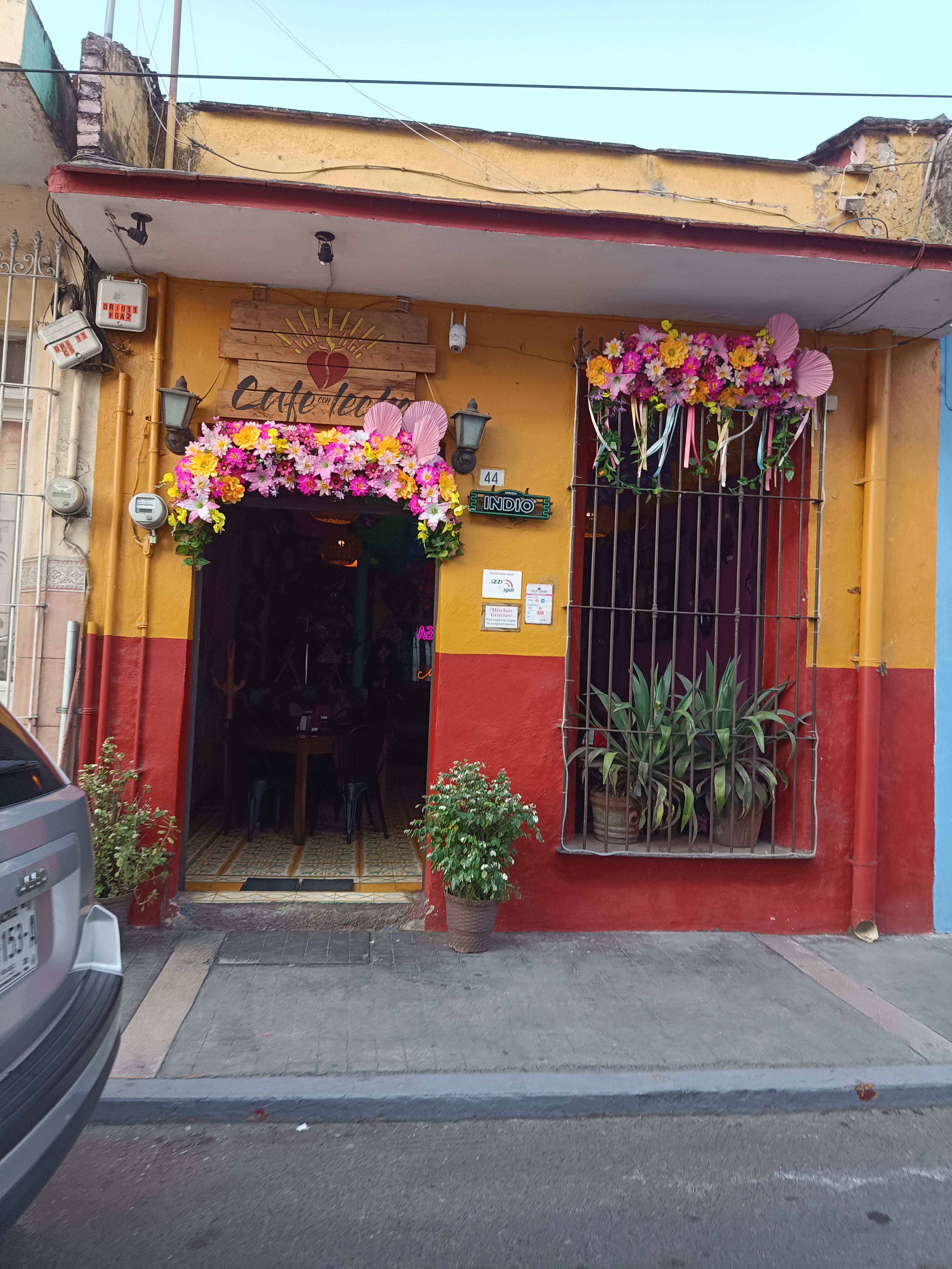 Café con Leche image 1