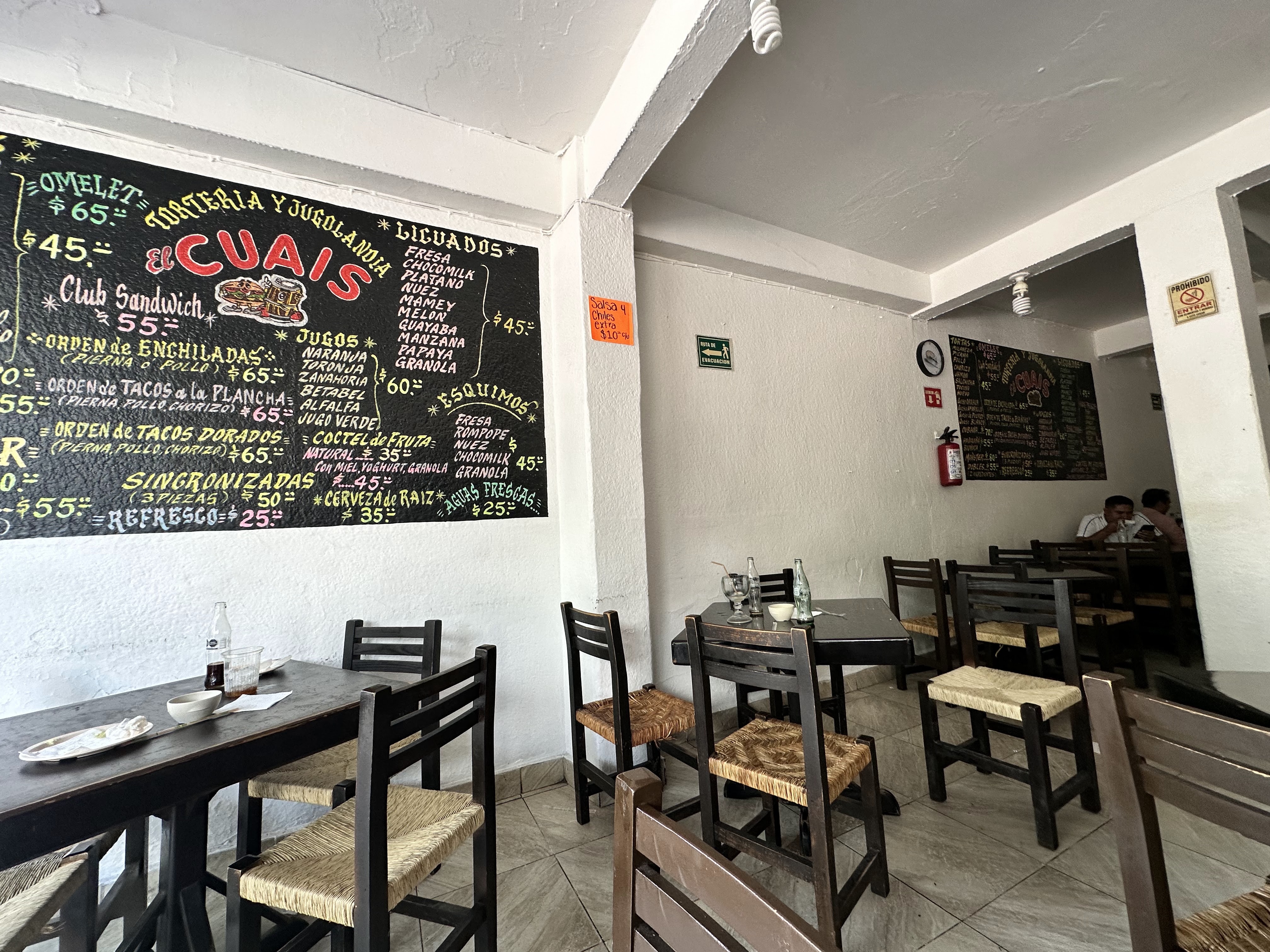 Torteria y jugeria "El Cuais" image 1