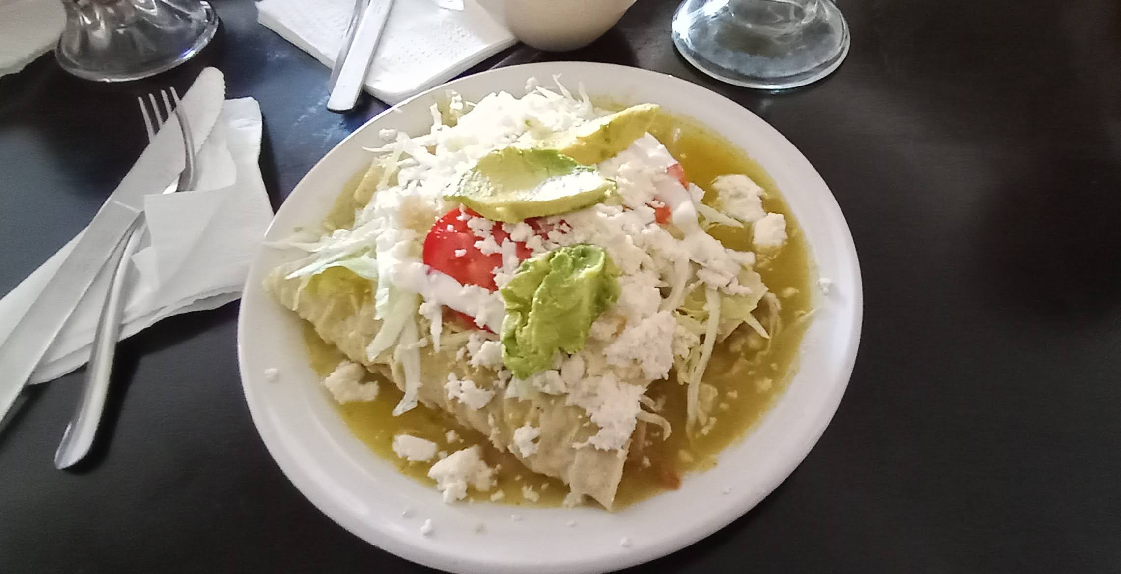 Torteria y jugeria "El Cuais" image 3