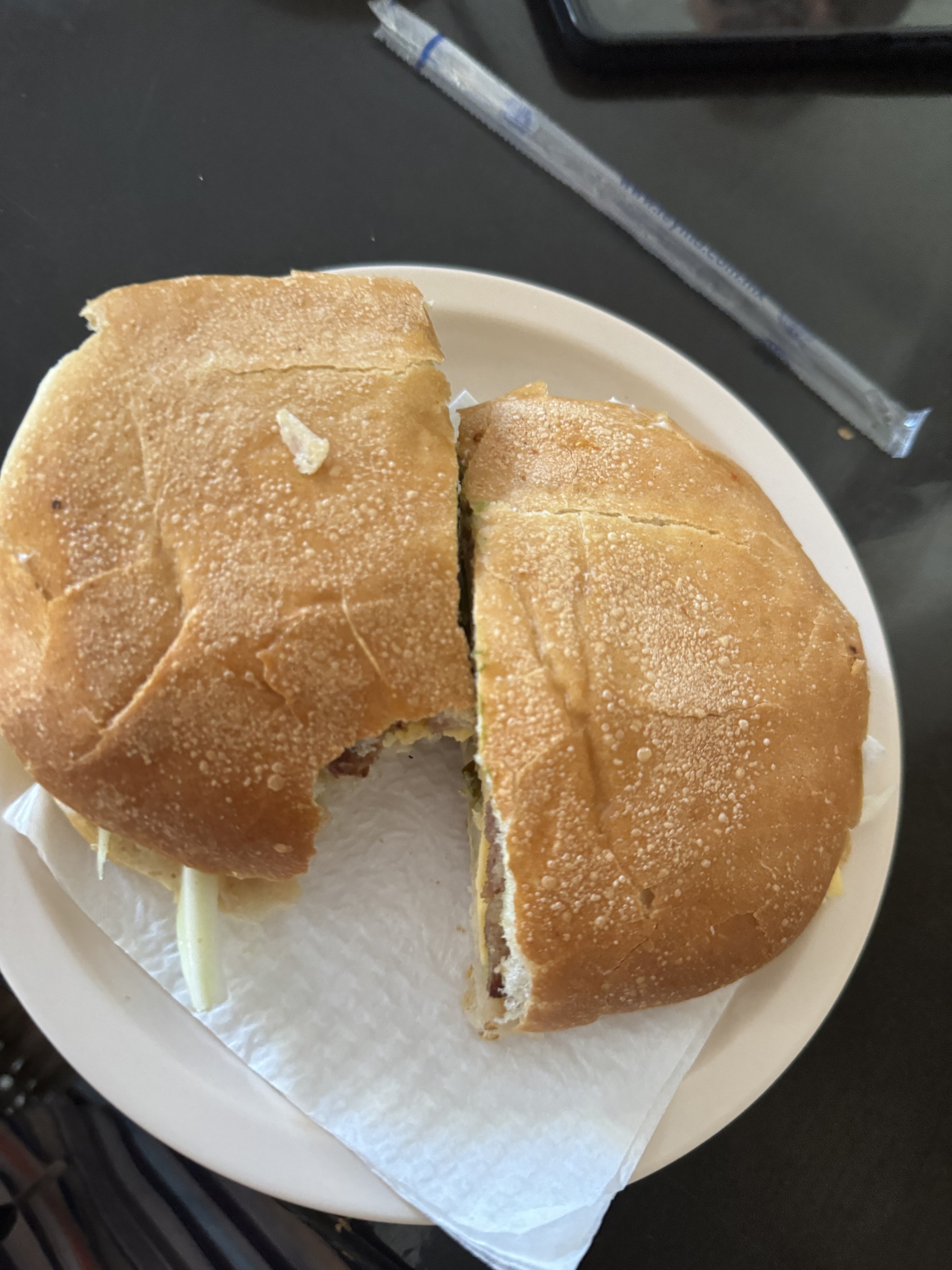 Torteria y jugeria "El Cuais" image 8