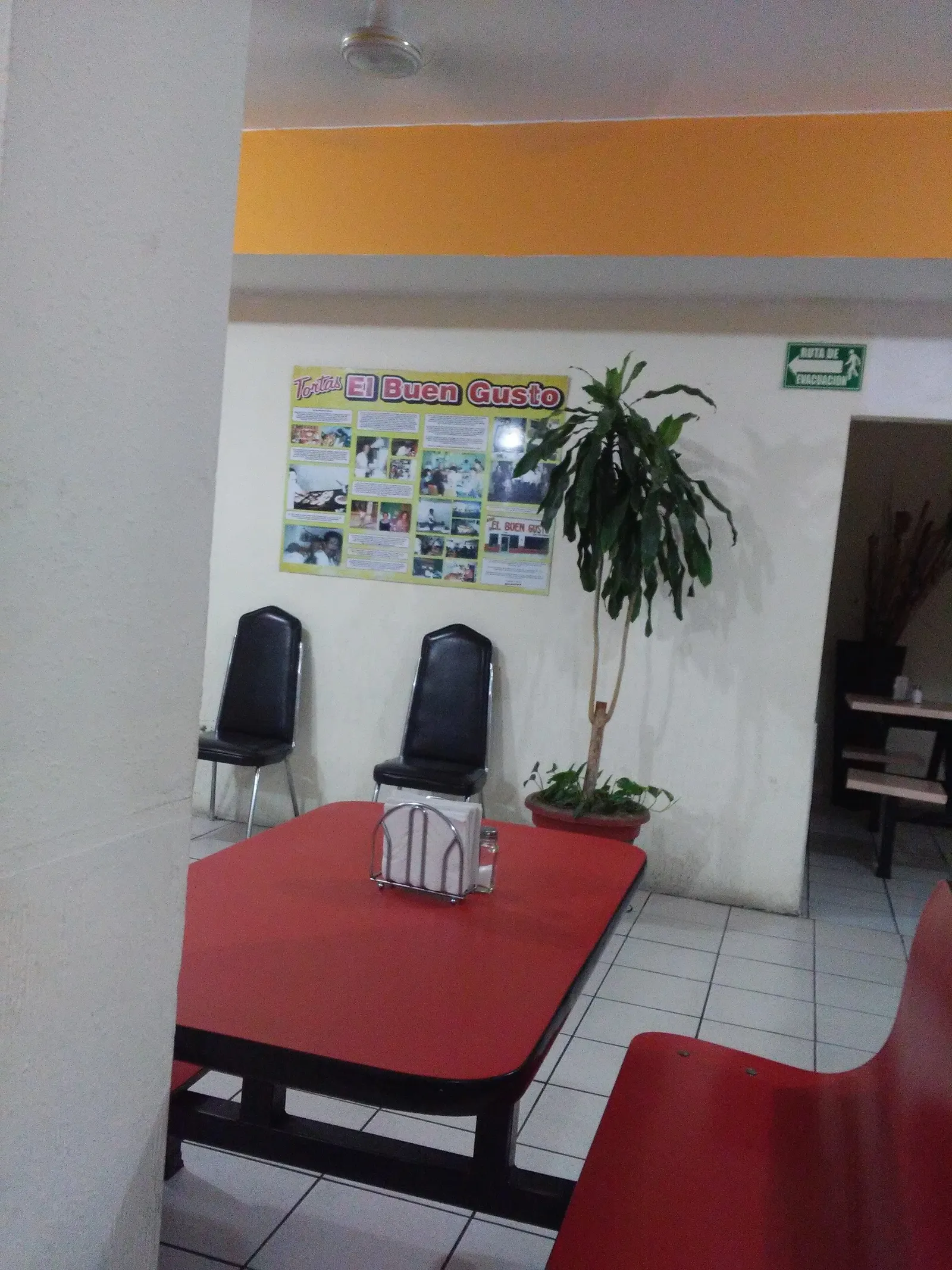 Tortas El Buen Gusto image 3