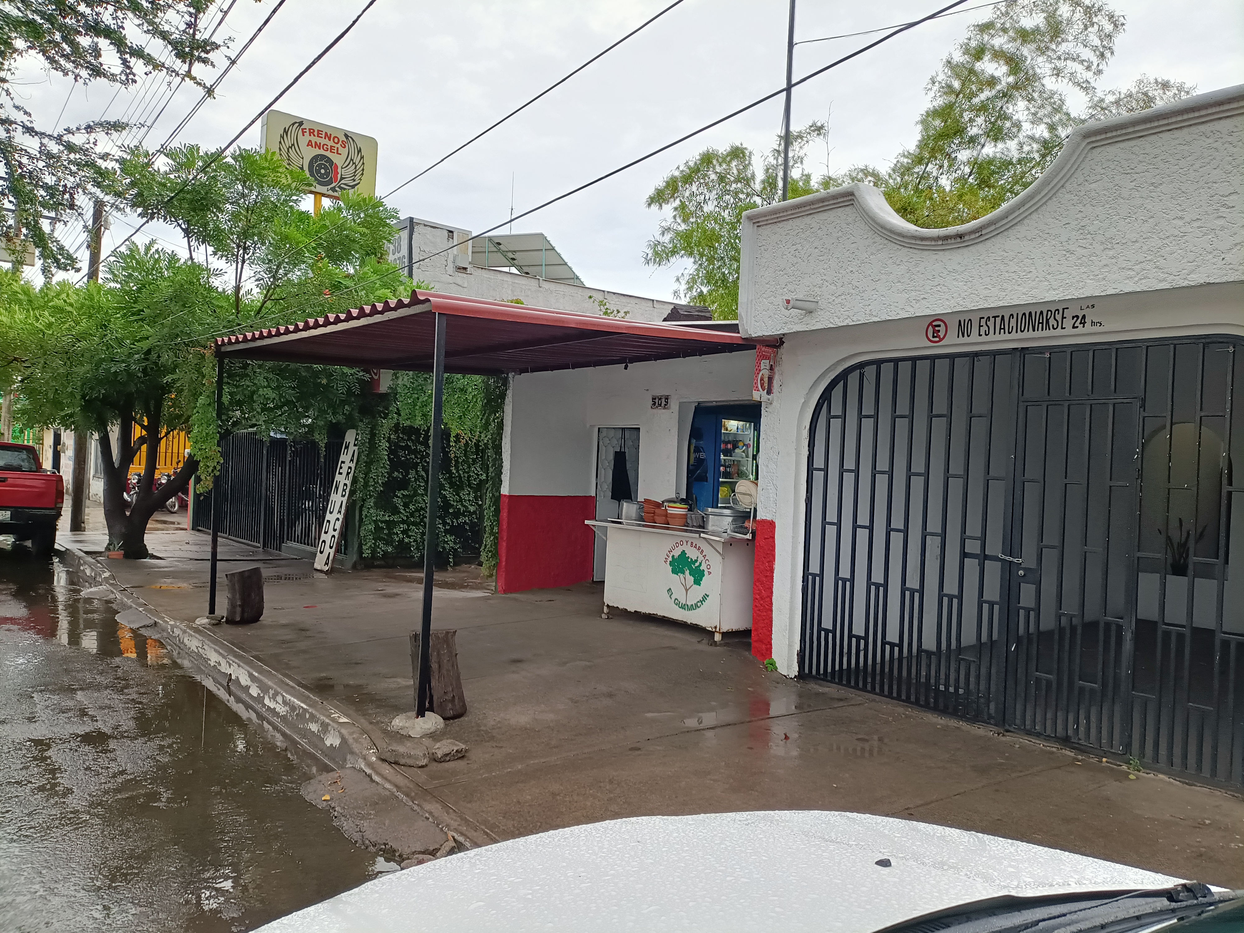 El Guamúchil desayuno image 1