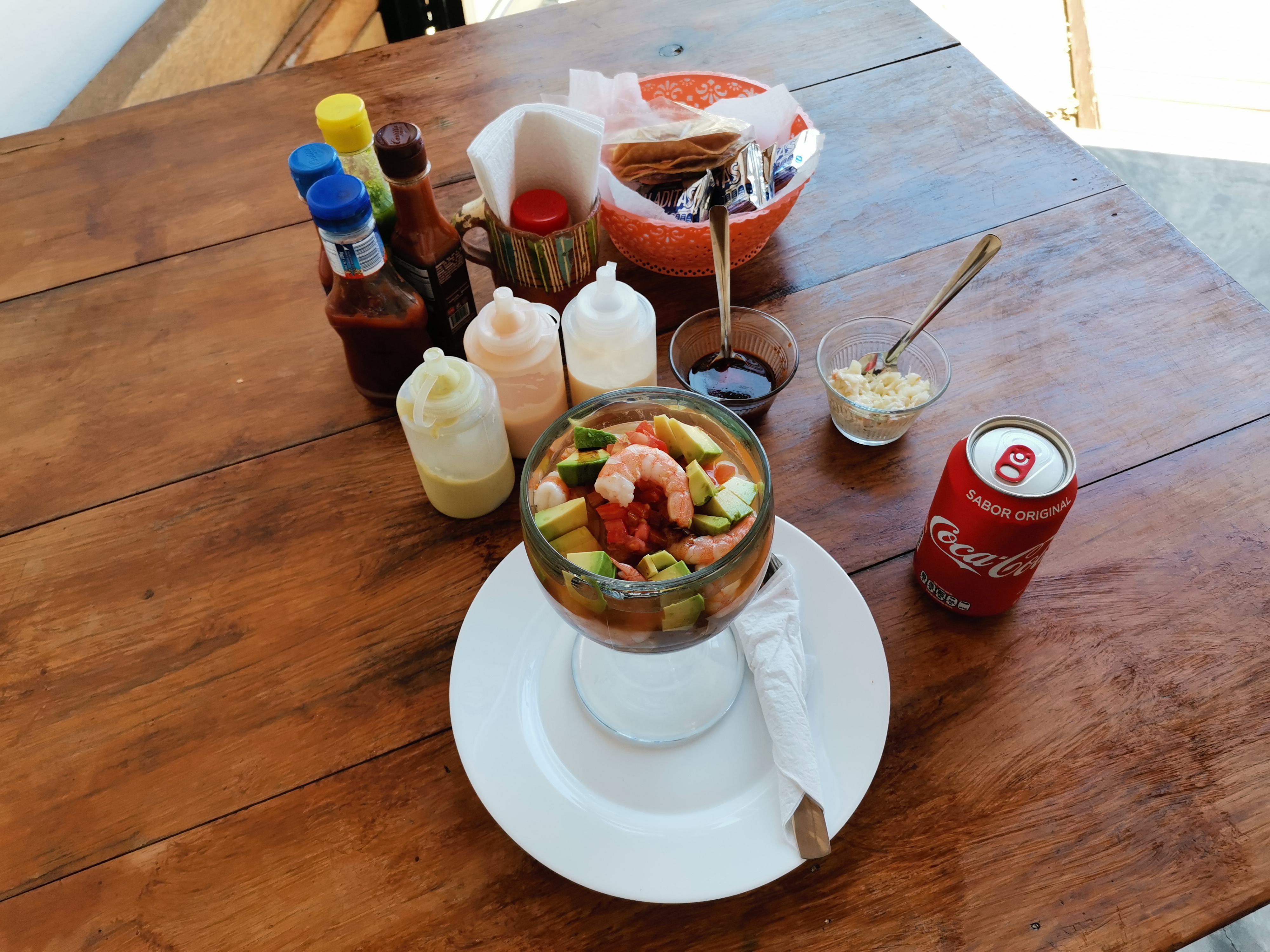 Mariscos & Cruderia La Cruz image 5