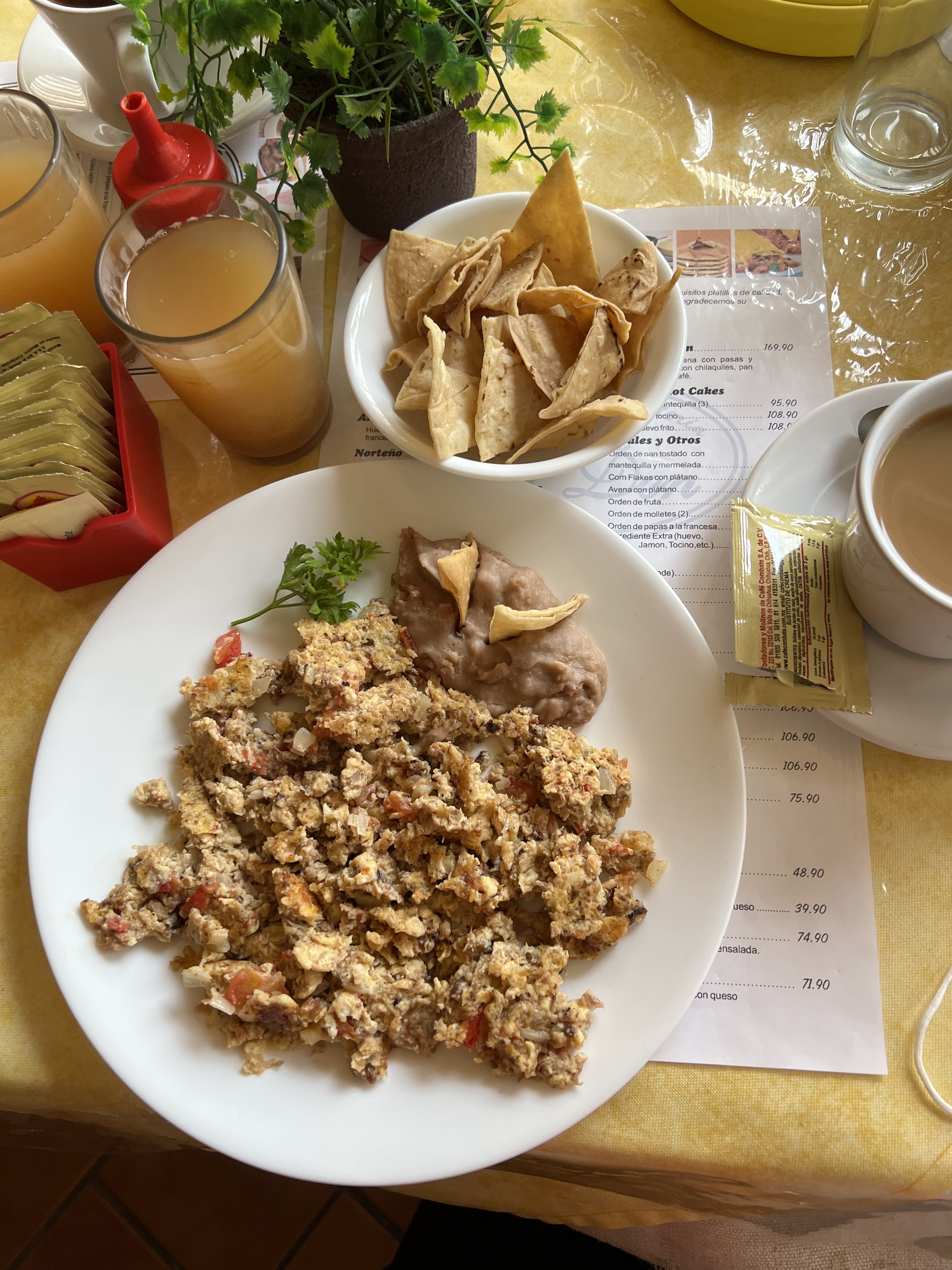 Restaurant Y Cafeteria El Den image 6