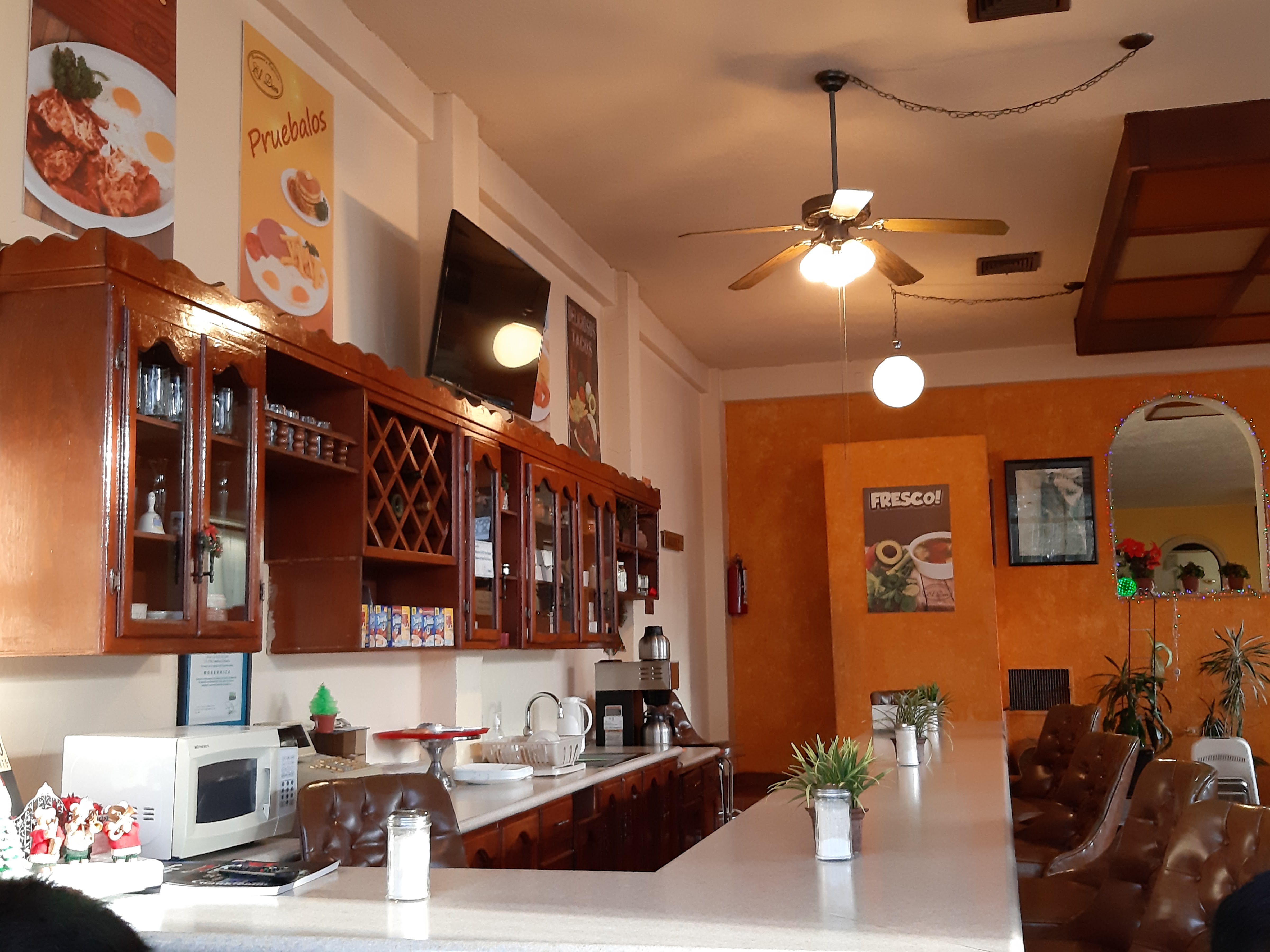 Restaurant Y Cafeteria El Den image 8