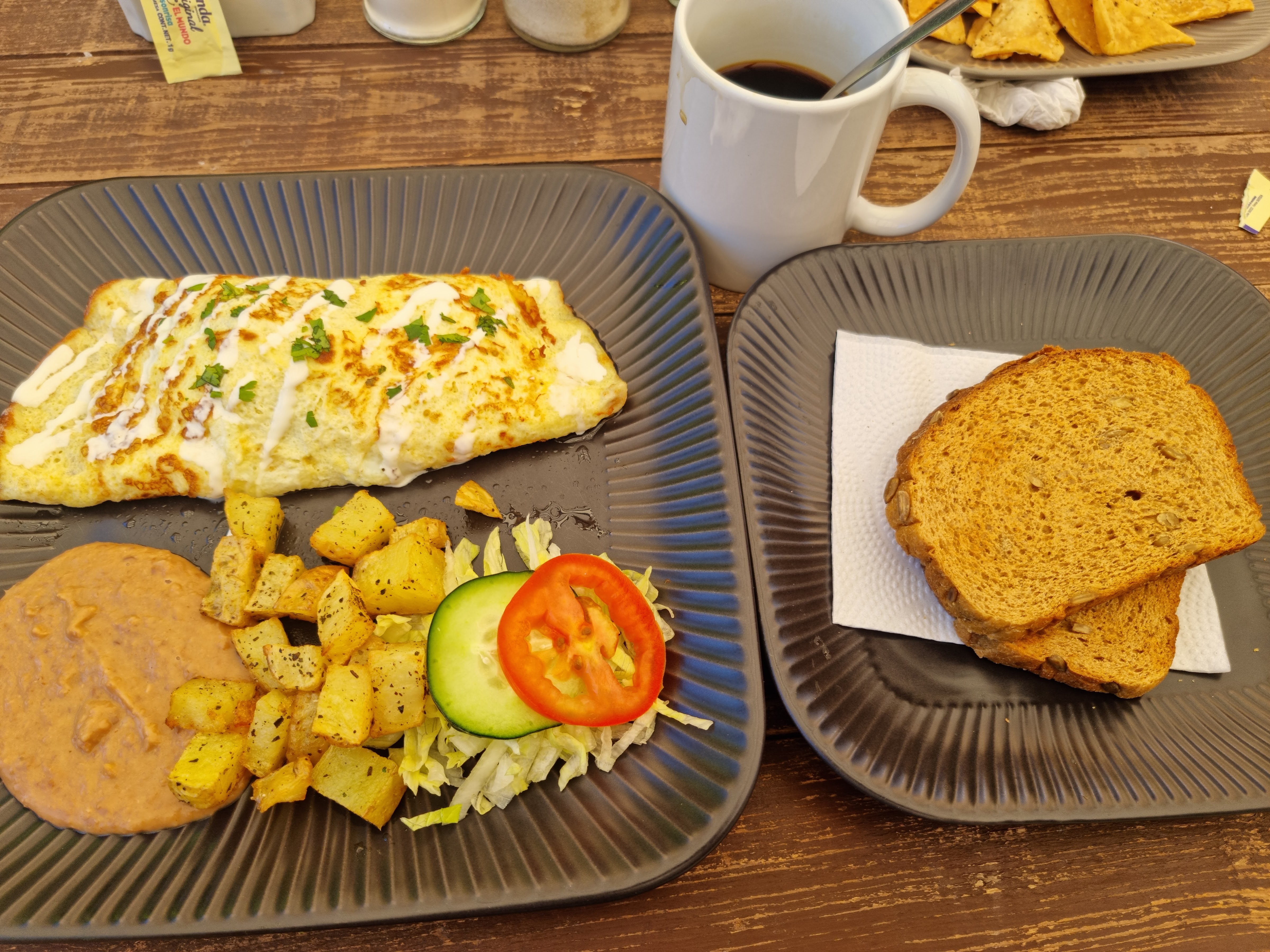 Las Hornillas Restaurant image 6