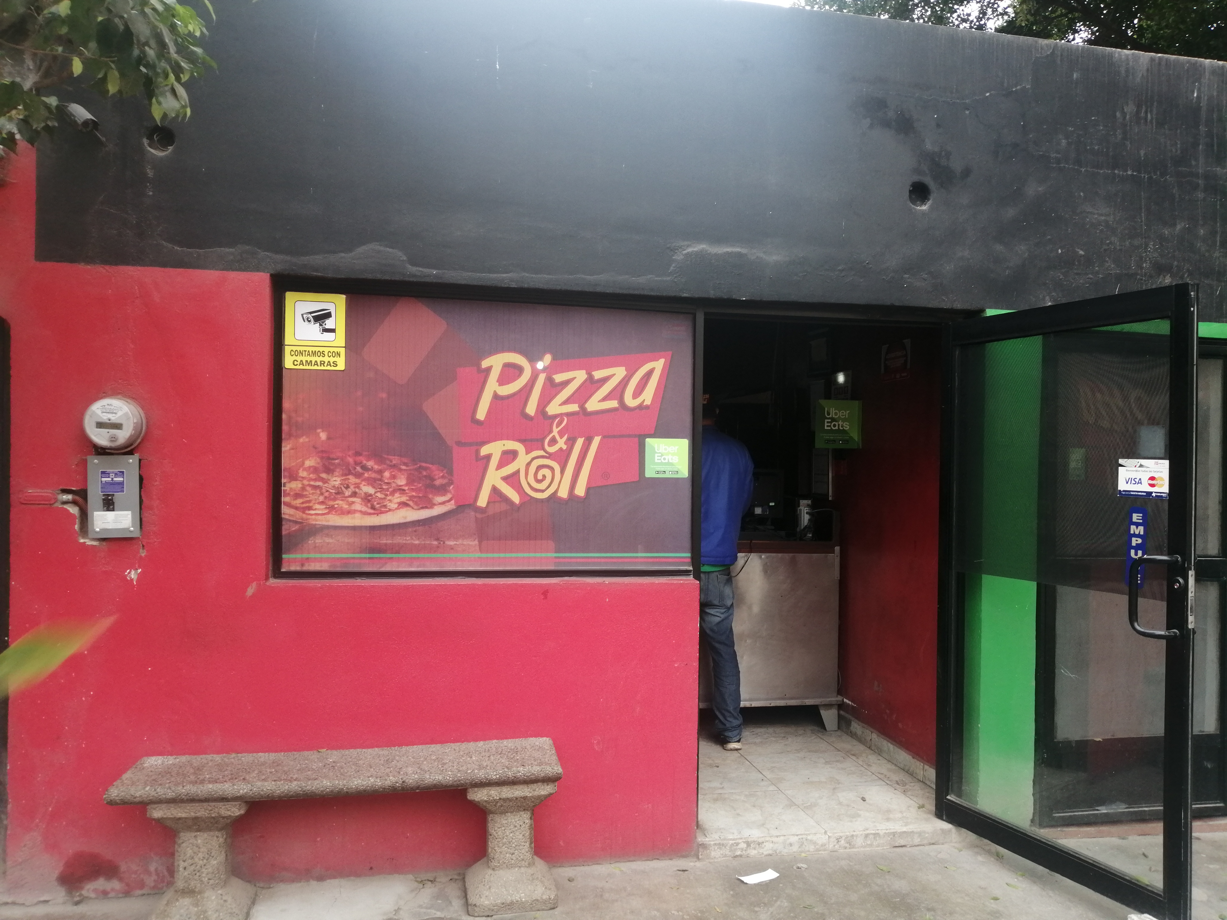 Pizza & Roll image 5