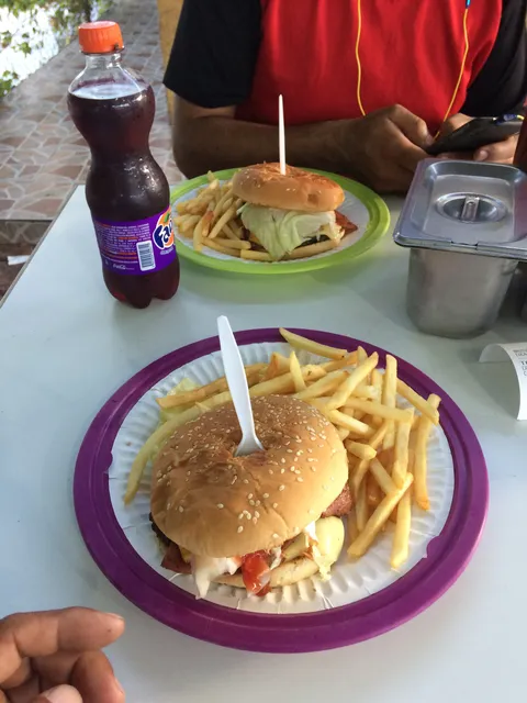 Hamburguesas Popeye's image 1