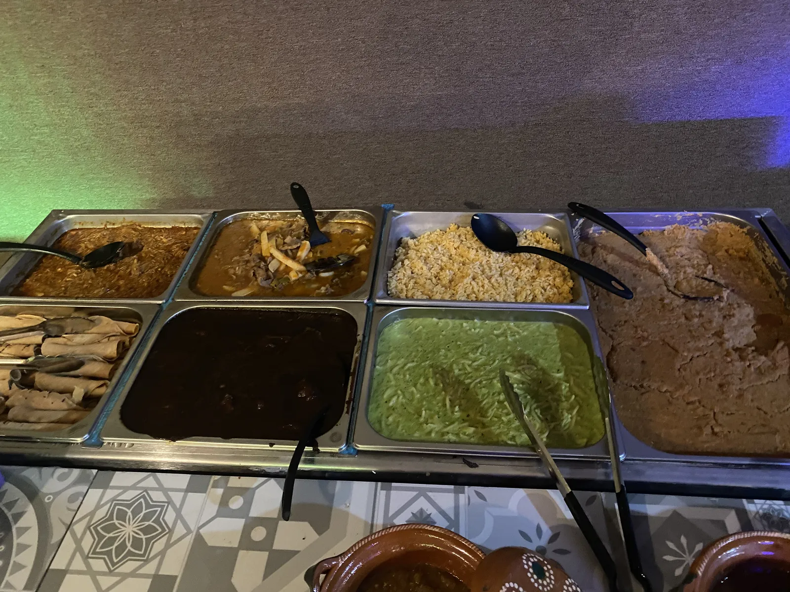 A LA MEXICANA image 2