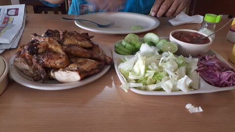 Pollo Feliz Restaurant image 2